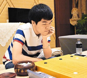 世界排名第一的中國棋王柯潔日前曾放話AlphaGo「贏不了我」而紅遍網絡。（網上圖片）
