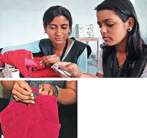 Diksha Pathak與Anjali Srivastava一起發明了「防強姦牛仔褲」。