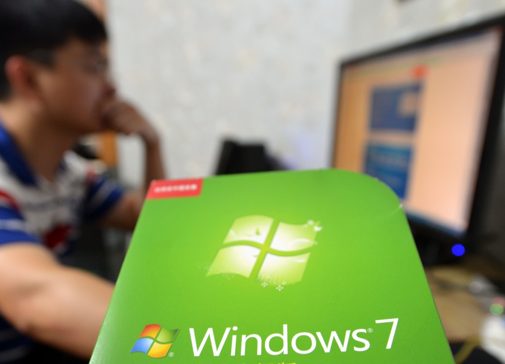 WannaCry 針對微軟Win7 作業系統攻擊。有黑客揚言，未來會發布Win10的新漏洞。（中新社圖片）