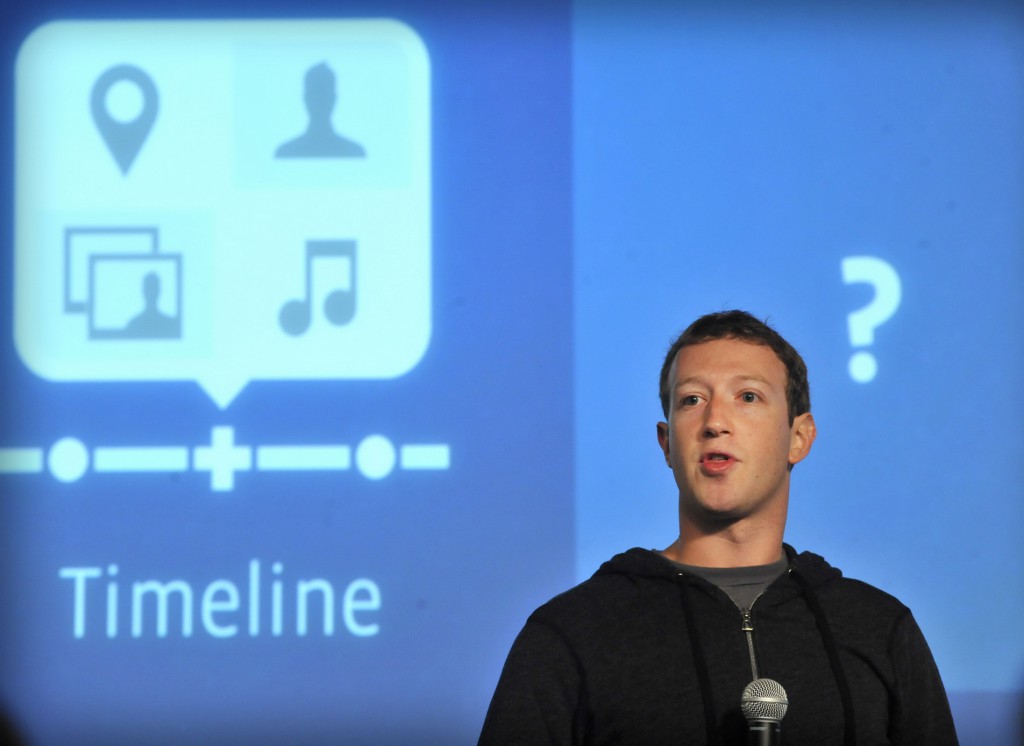 fb行政總裁朱克伯格（Mark Zuckerberg）宣布，將聘請3000人專門監察全球影片。（法新社圖片）