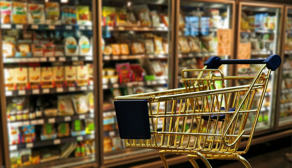 超級市場利用數據推測客戶購買產品模式，再入貨或預備貨品來增加銷售額。（圖片來源：Alexas_Fotos）