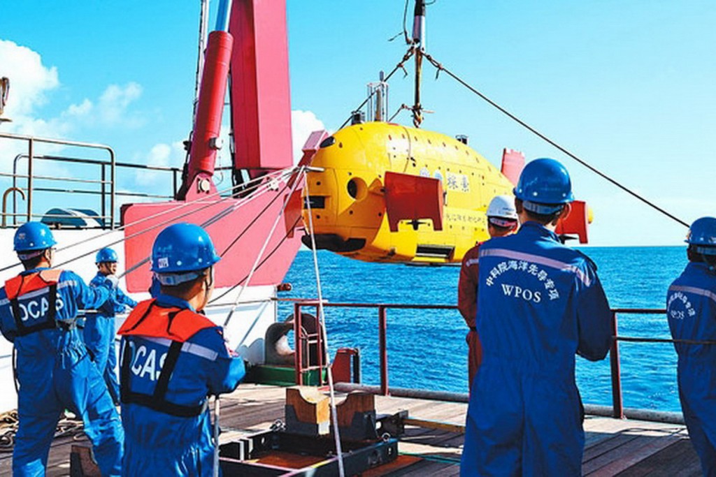 中國自主研發水下機械人首次探索南海。（新華社圖片）