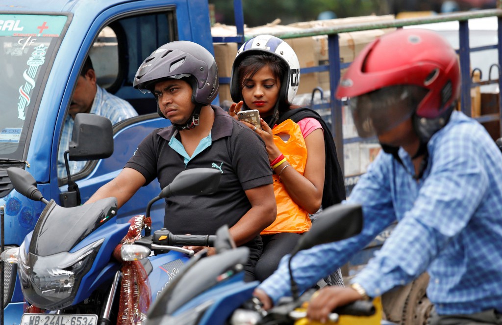 若於印度推行無人車，司機生計將大受影響。（路透資料圖片）