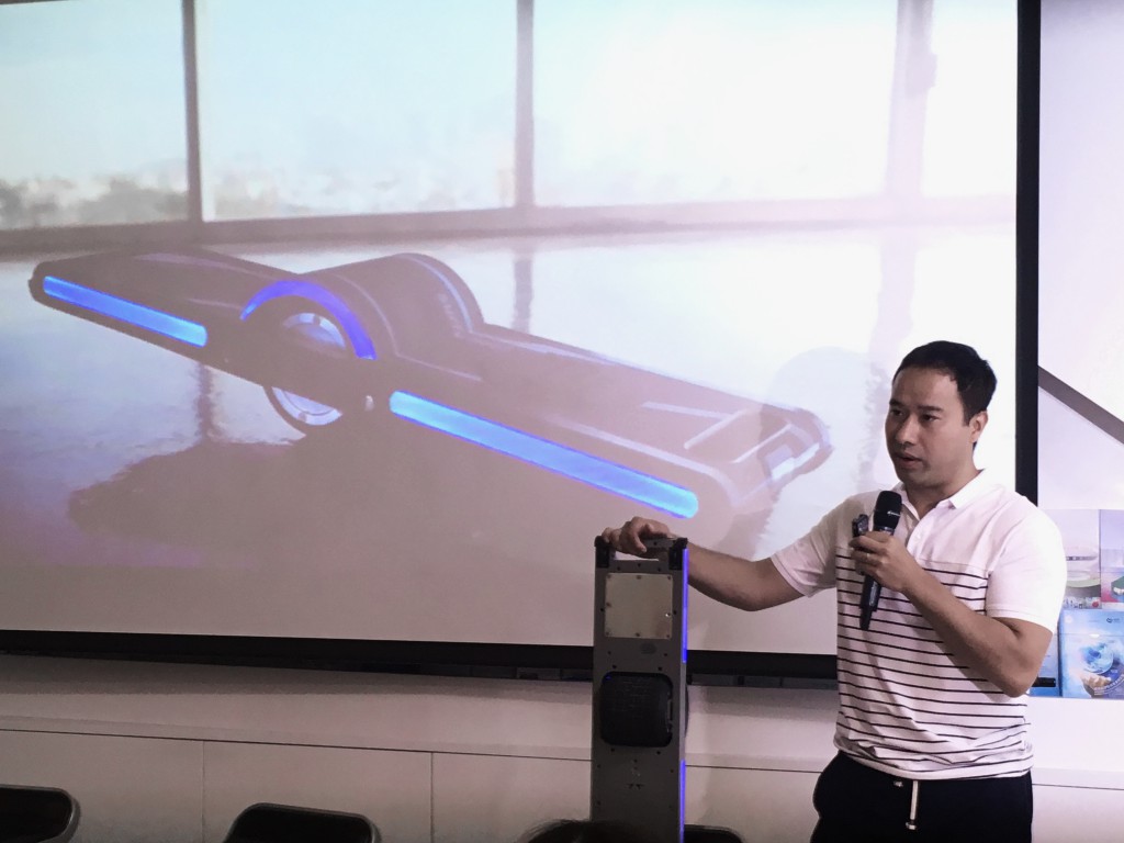 馬頌祺期望，本港郊區可豁免使用電動滑板車。（羅雅琳　攝）