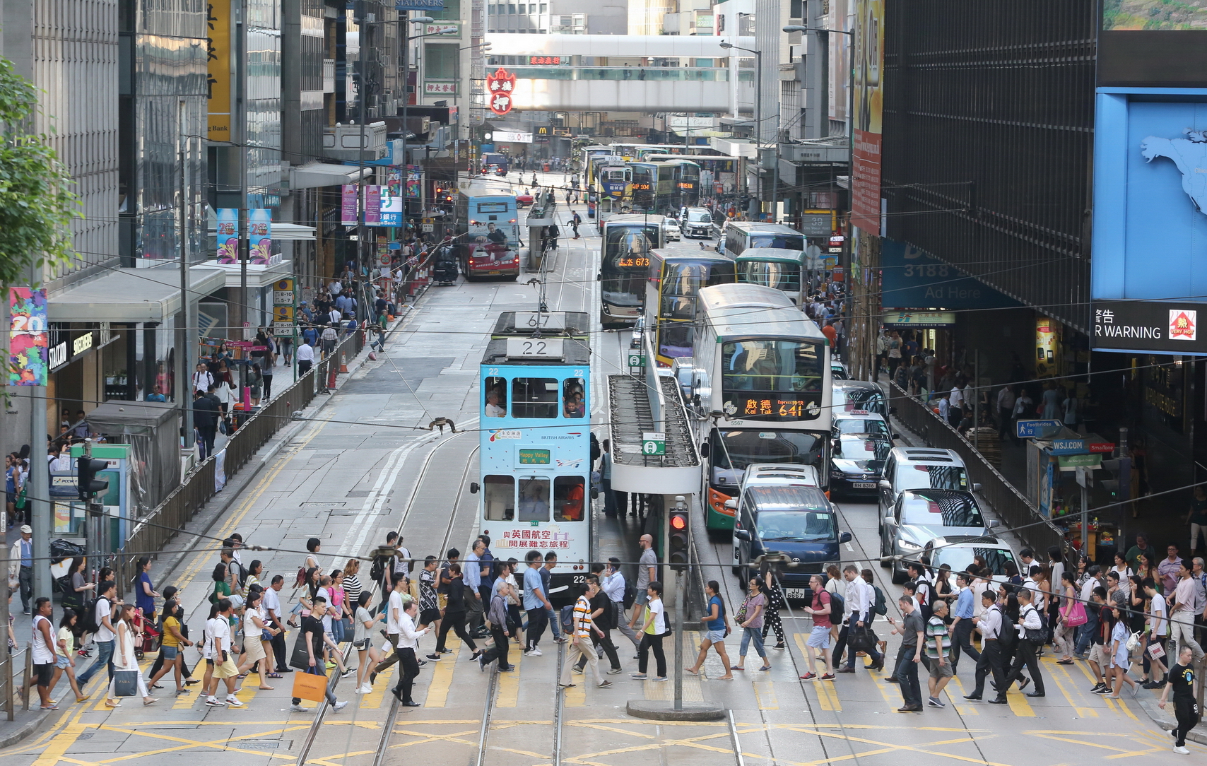 以發展智慧城市而言，大部分受訪者認為，在亞太區城市中，以東京發展最佳，佔受訪者77%；其次是新加坡（65%）及香港（59%）。（政府新聞處資料圖片）
