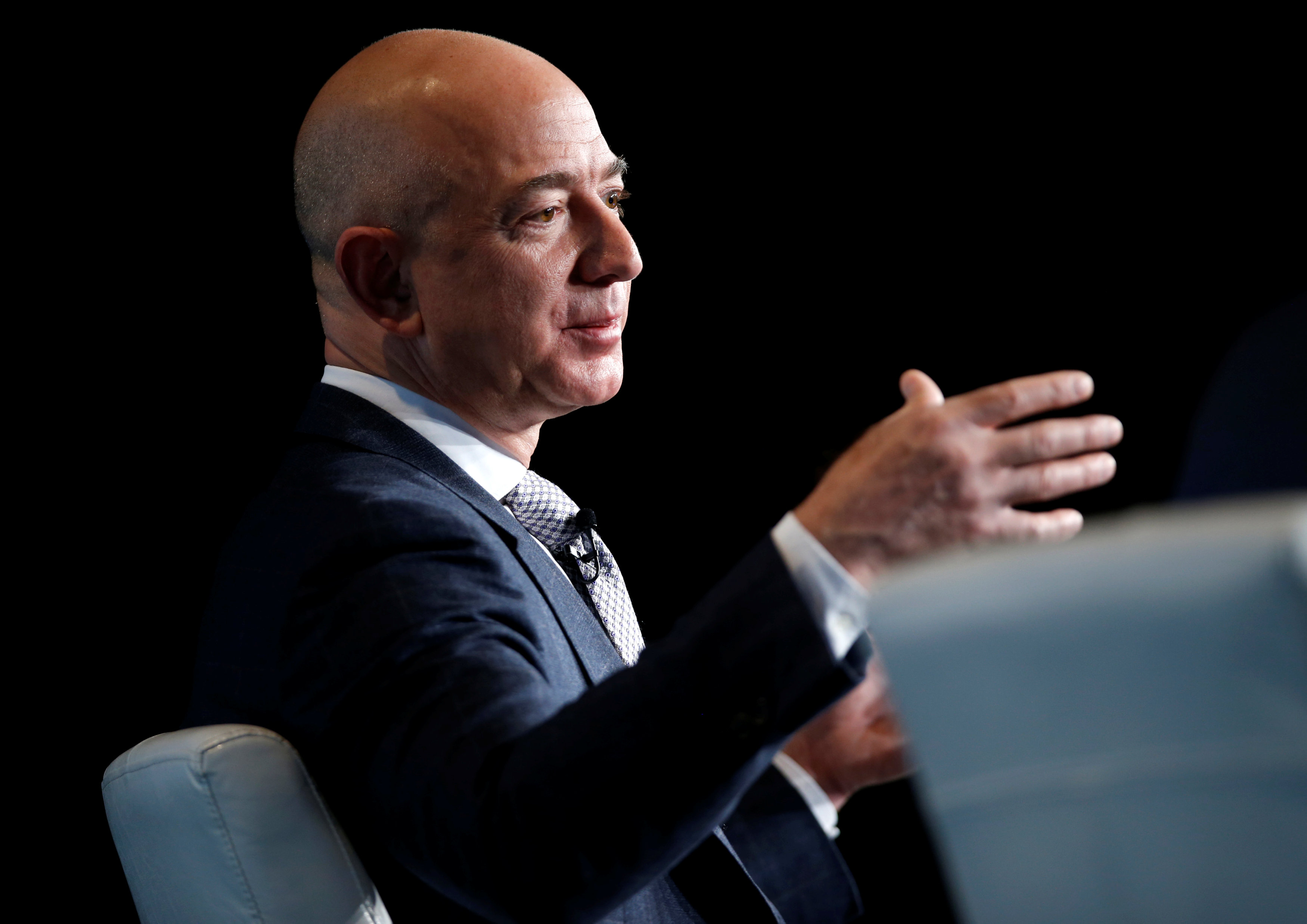 亞馬遜創辦人貝索斯（Jeff Bezos）事隔3個月再次登上全球首富寶座。（路透資料圖片）
