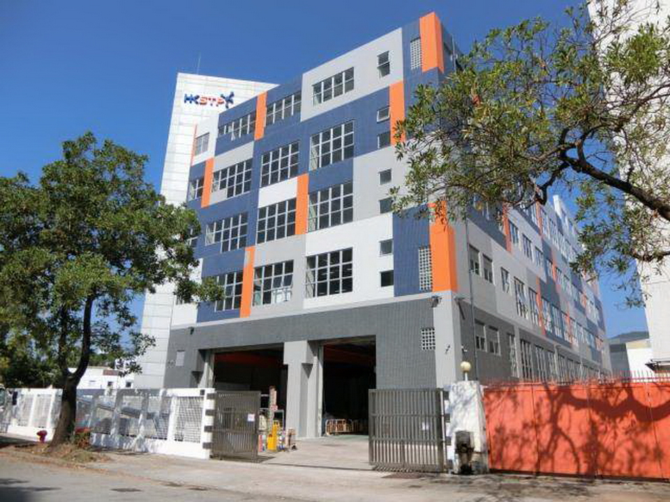 大埔工業邨的一幢廠房已改建成「精密製造中心」，並已於九月全數租出。
