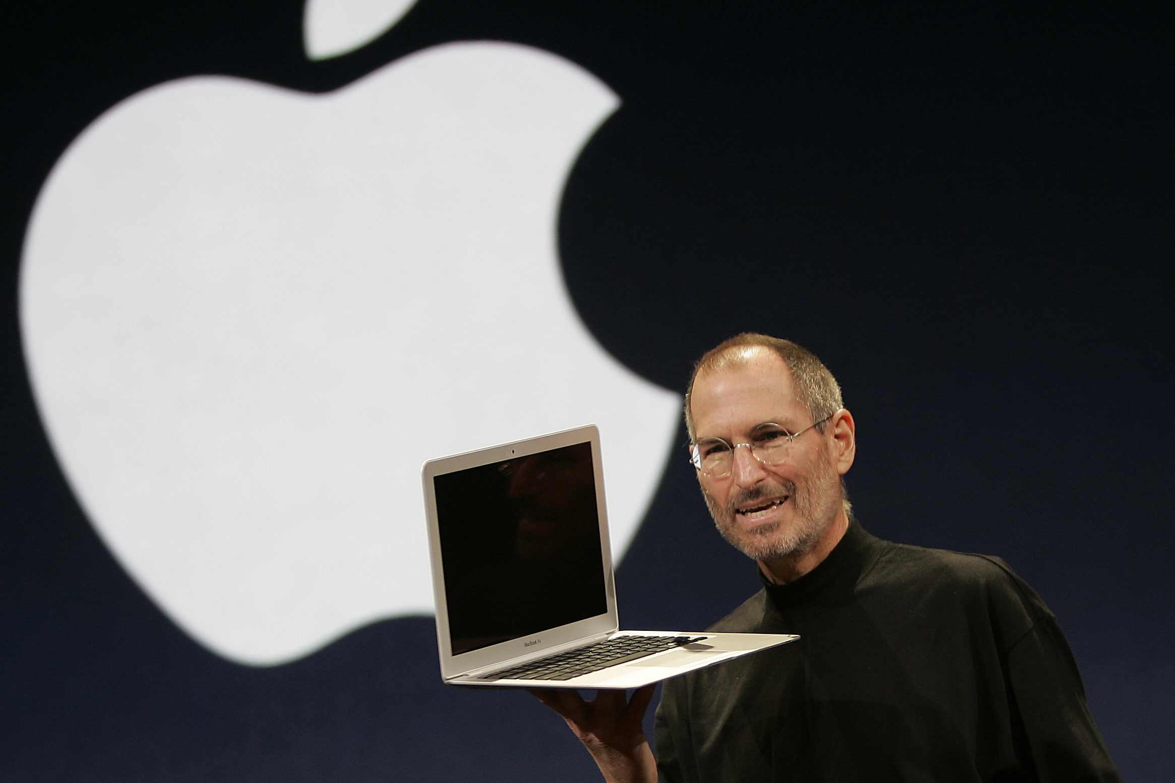 Steve Jobs的「點與線」名言稱，我希望把自己所知道的傳承下去，成為一個點，這個點未來可能會連成一條線，締造不一樣的未來。（法新社資料圖片）