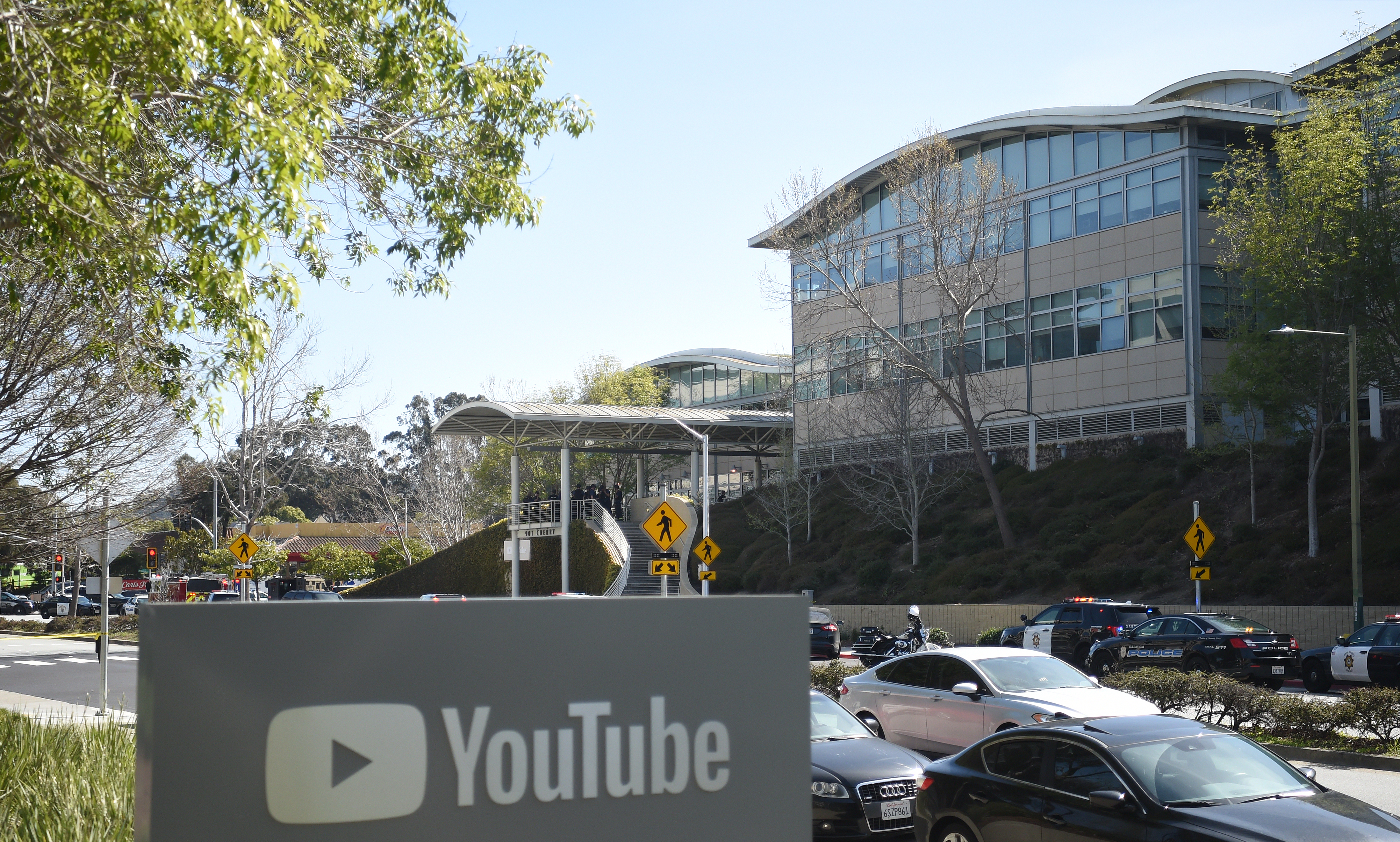 位於美國加州聖布魯諾市的YouTube總部，周二發生槍擊案。（法新社圖片）