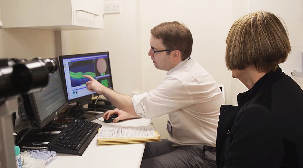 DeepMind與倫敦Moorfields眼科聯合研究，在997個患者的眼睛掃描上作測試。（DeepMind網上圖片）