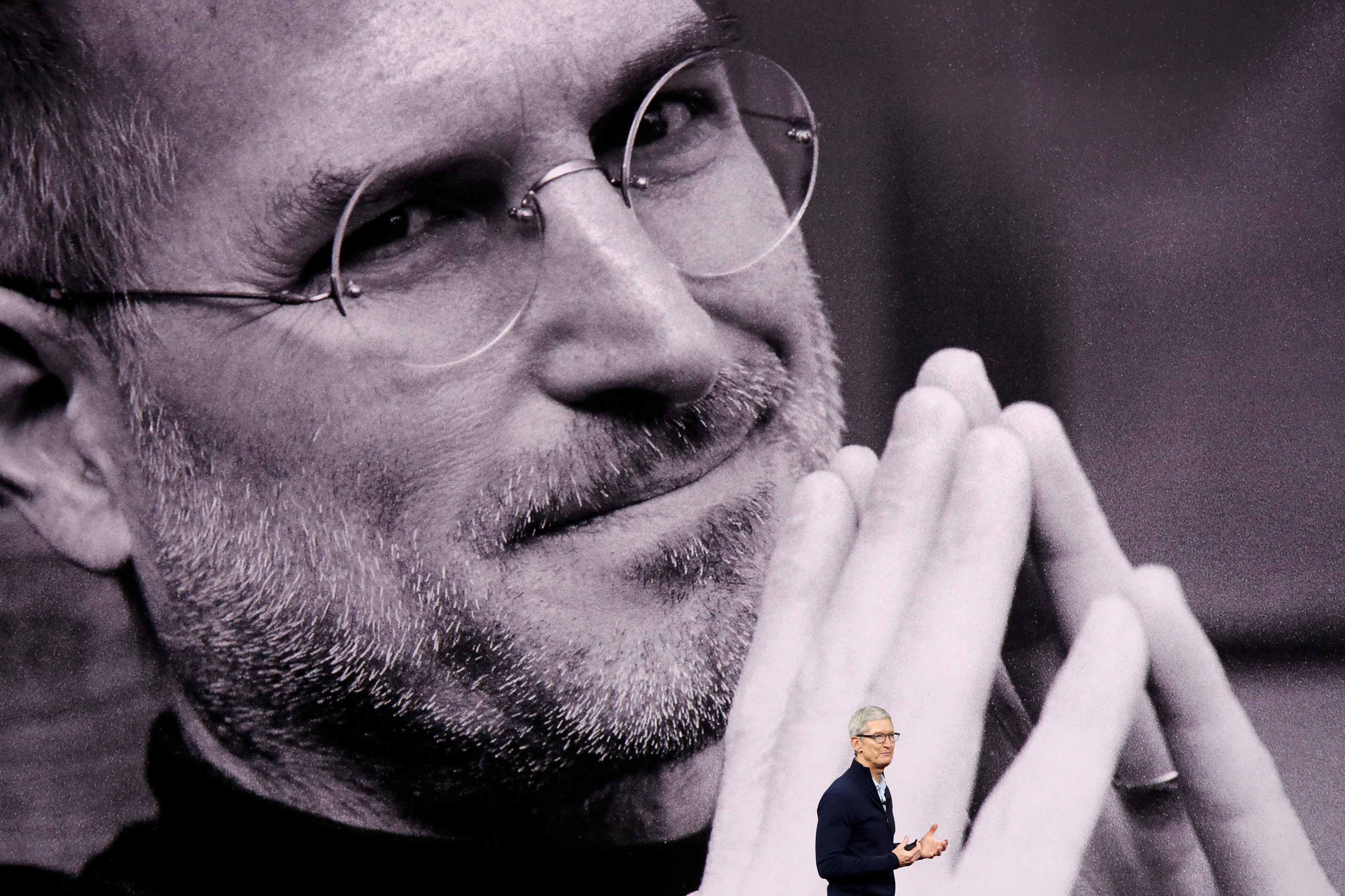已故蘋果公司創辦人Steve Job曾說，人生旅程中留下的「點」終會連成線。