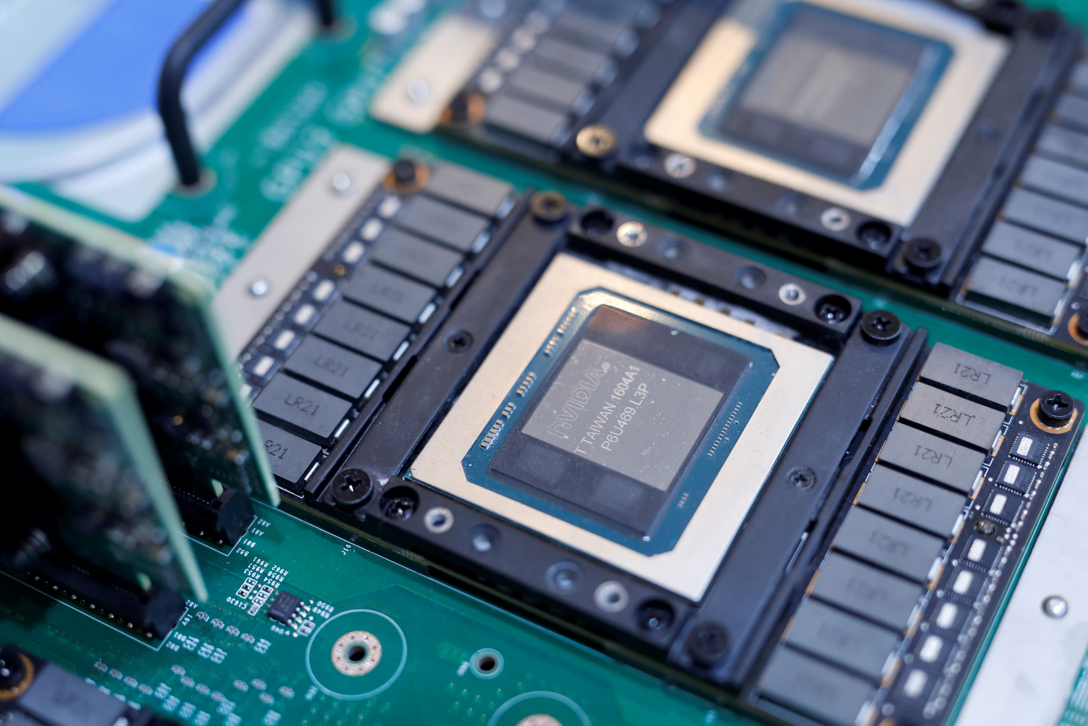 微軟目前使用美國晶片商NVIDIA的晶片開發各項AI功能。（路透資料圖片）