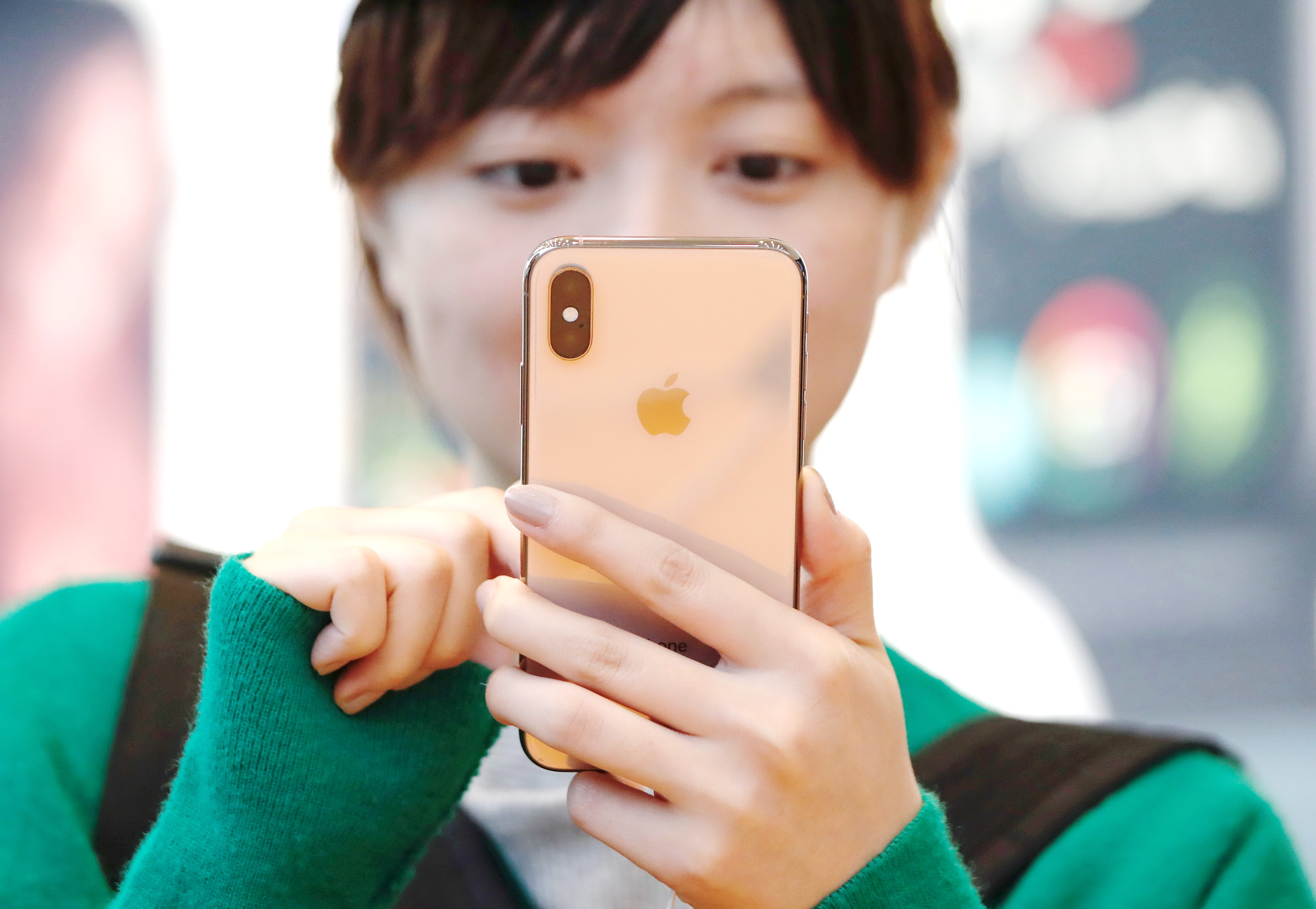 現時蘋果最新推出的 iPhone Xs手機，均有採用Intel的數據機晶片。（路透社資料圖片）