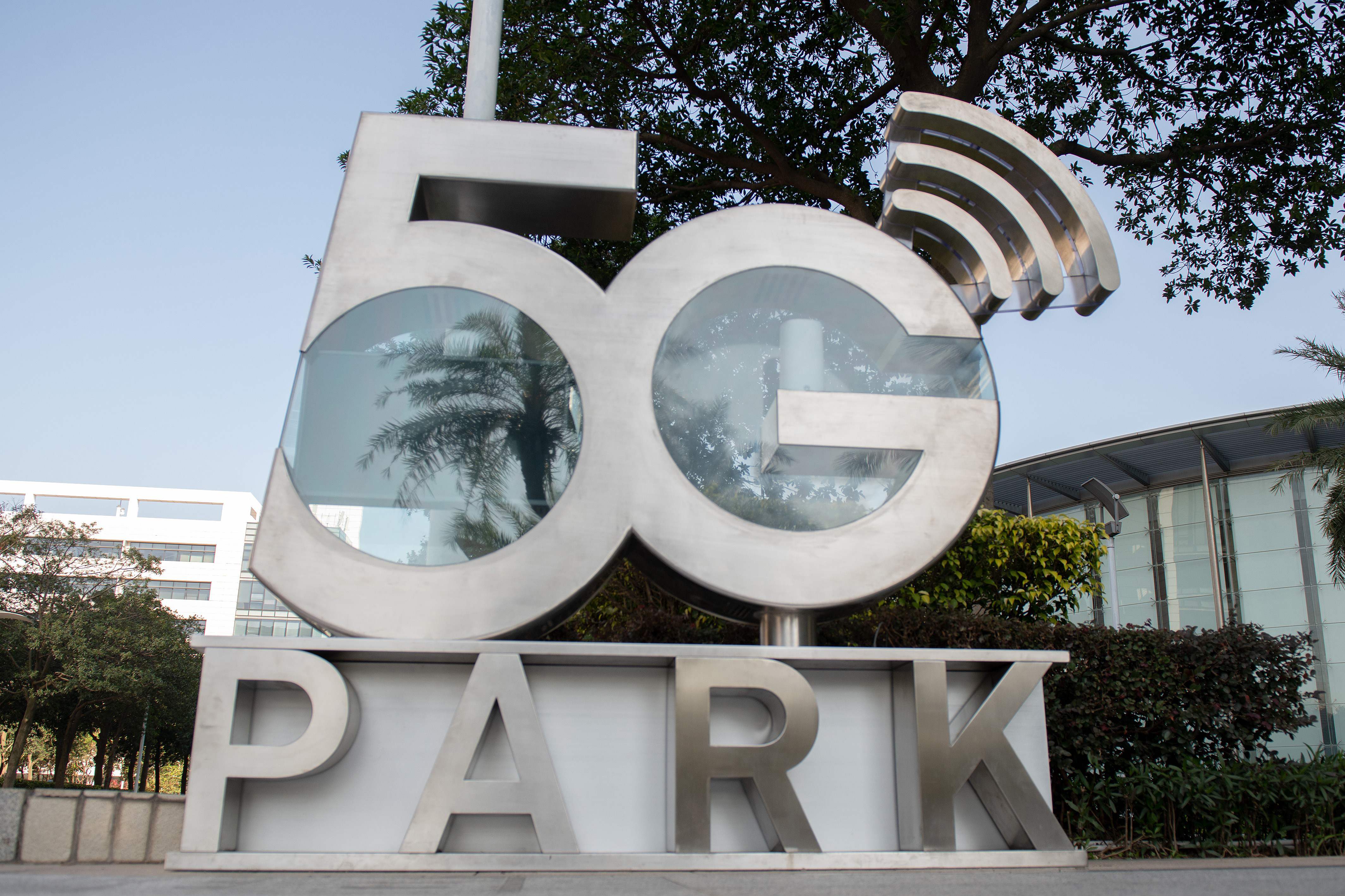 華為任正非表示，旗下5G產品的發展不會像4G般勢如破竹；圖為華為總部5G Park技術展示區。（法新社資料圖片）