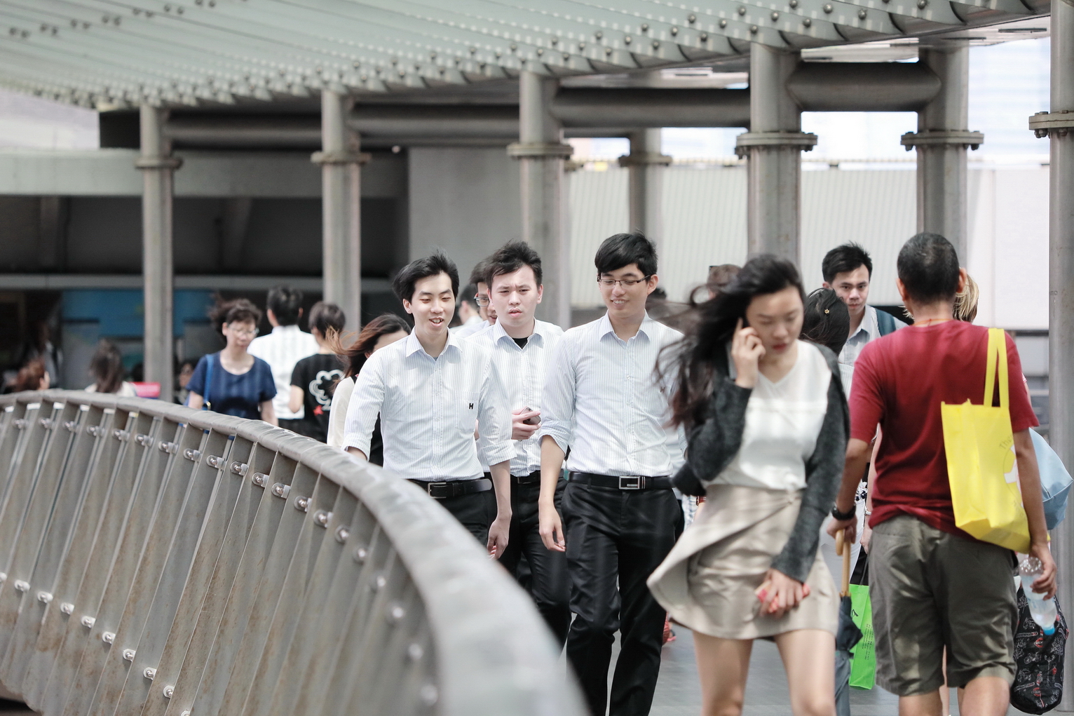 香港競爭力在大灣區內首屈一指，惟於科研創新的人才暫時落後內地。（資料圖片）