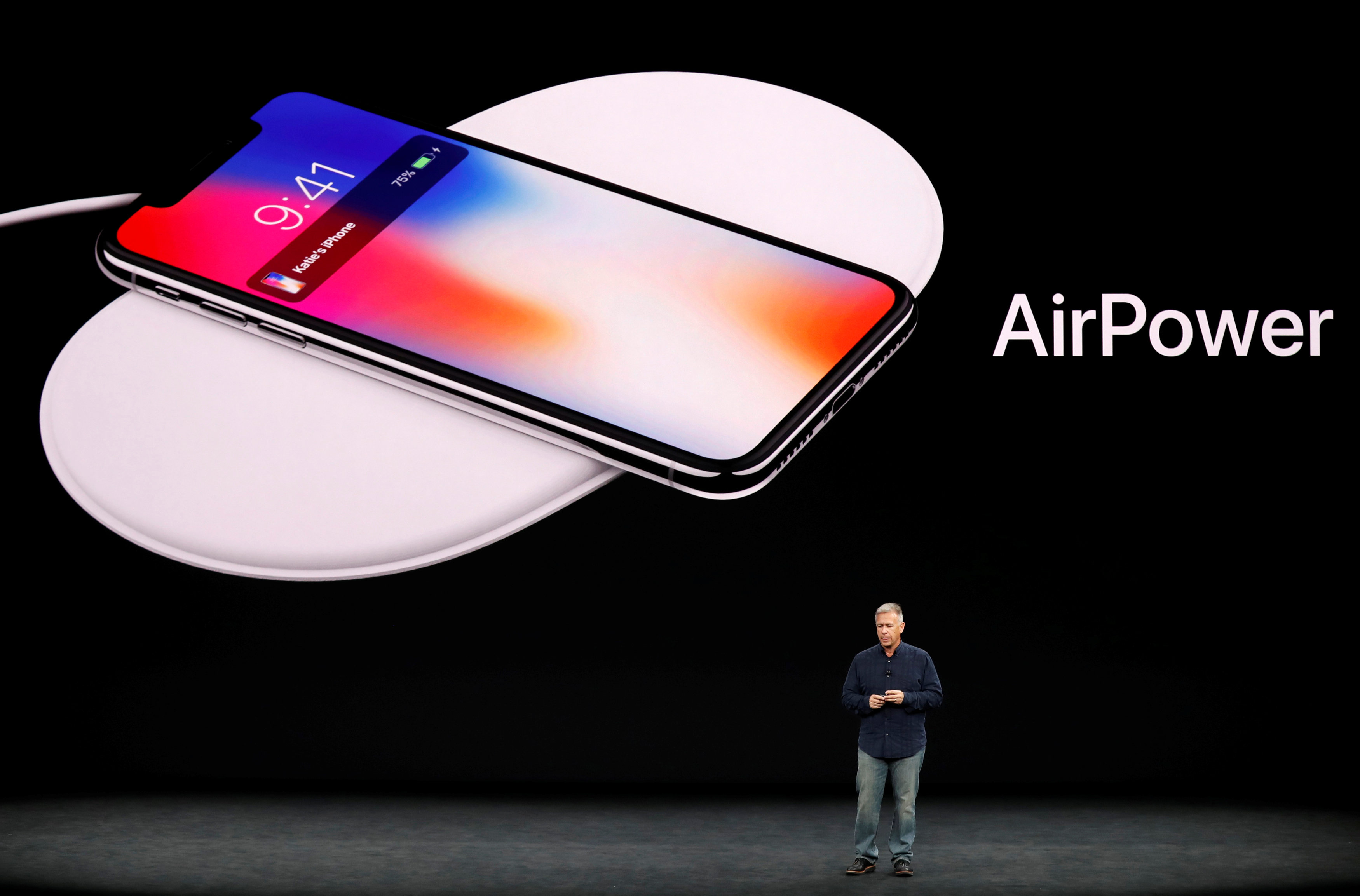 蘋果AirPower於2017年9 月首次發表，當時與iPhone X一同亮相。（路透資料圖片）