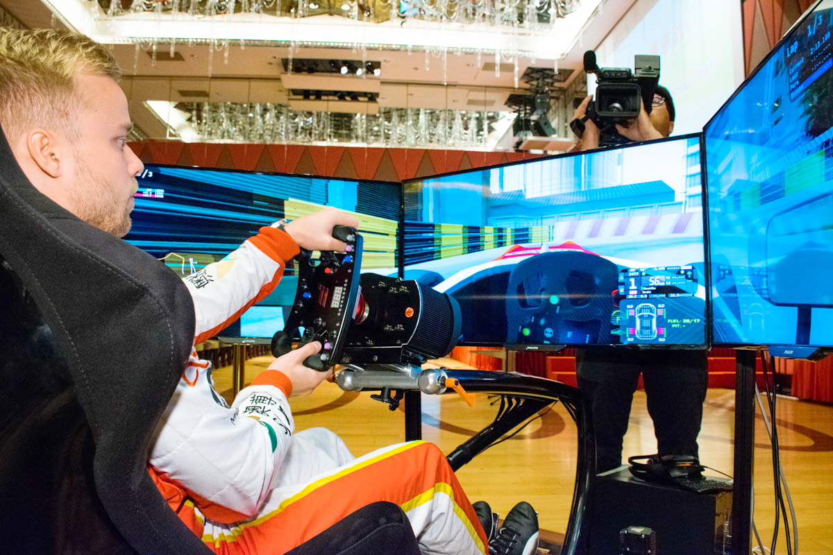 Godzpeed旨在結合遊戲與車手訓練，讓玩家能以真實駕駛技術參與賽車遊戲，透過不斷練習提升水平。（受訪者提供）