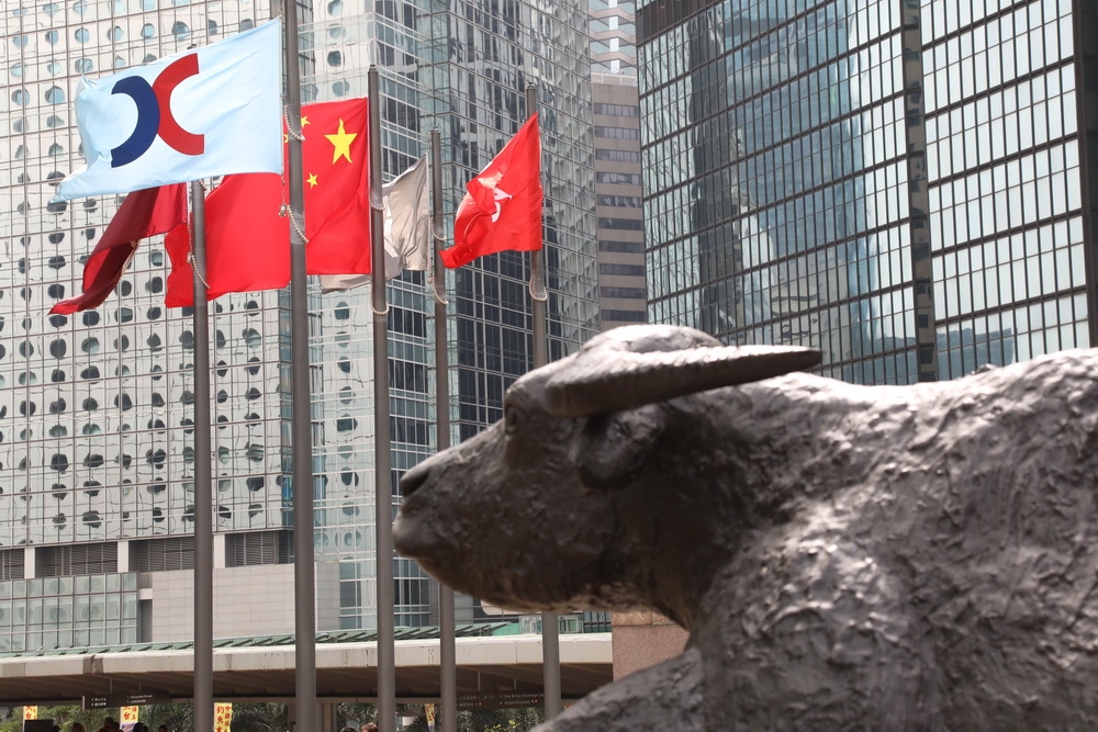 多家科技巨頭上市，加上科創板開板，將帶動香港和內地IPO市場進一步發展。（何澤攝）