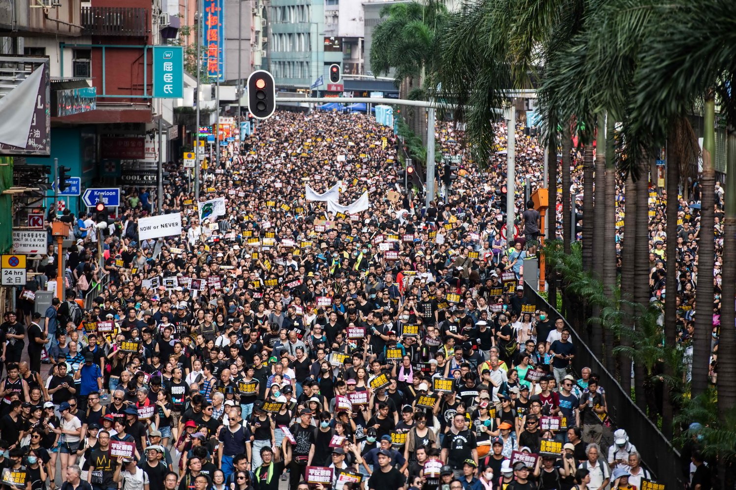美國《時代》早前公布25名最具影響力的網絡名人，香港「反送中」示威者與美國總統特朗普等並列其中。（法新社資料圖片）