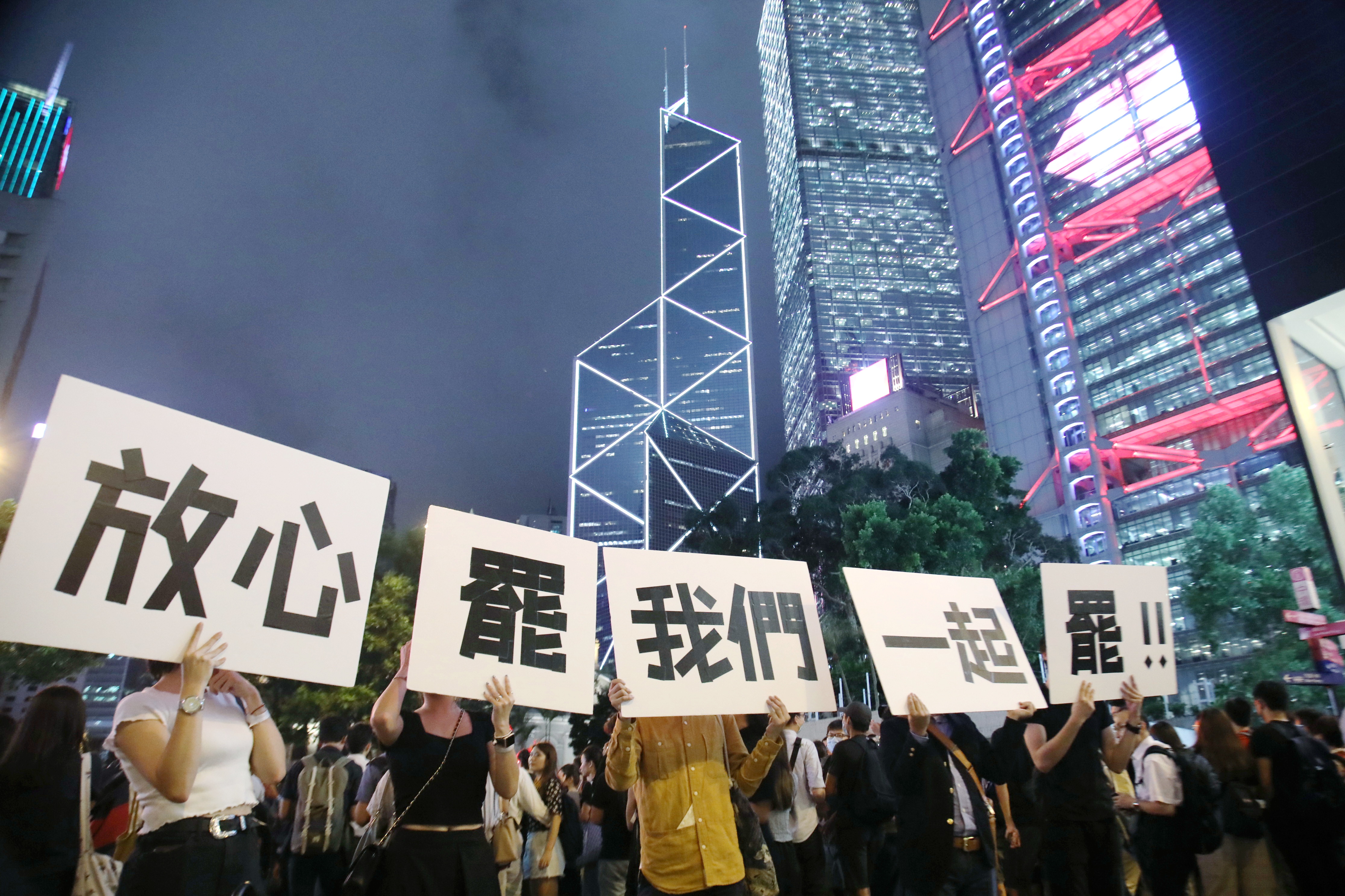 香港政府應盡快恢復與各界對話，積極回應市民訴求。（何澤攝）