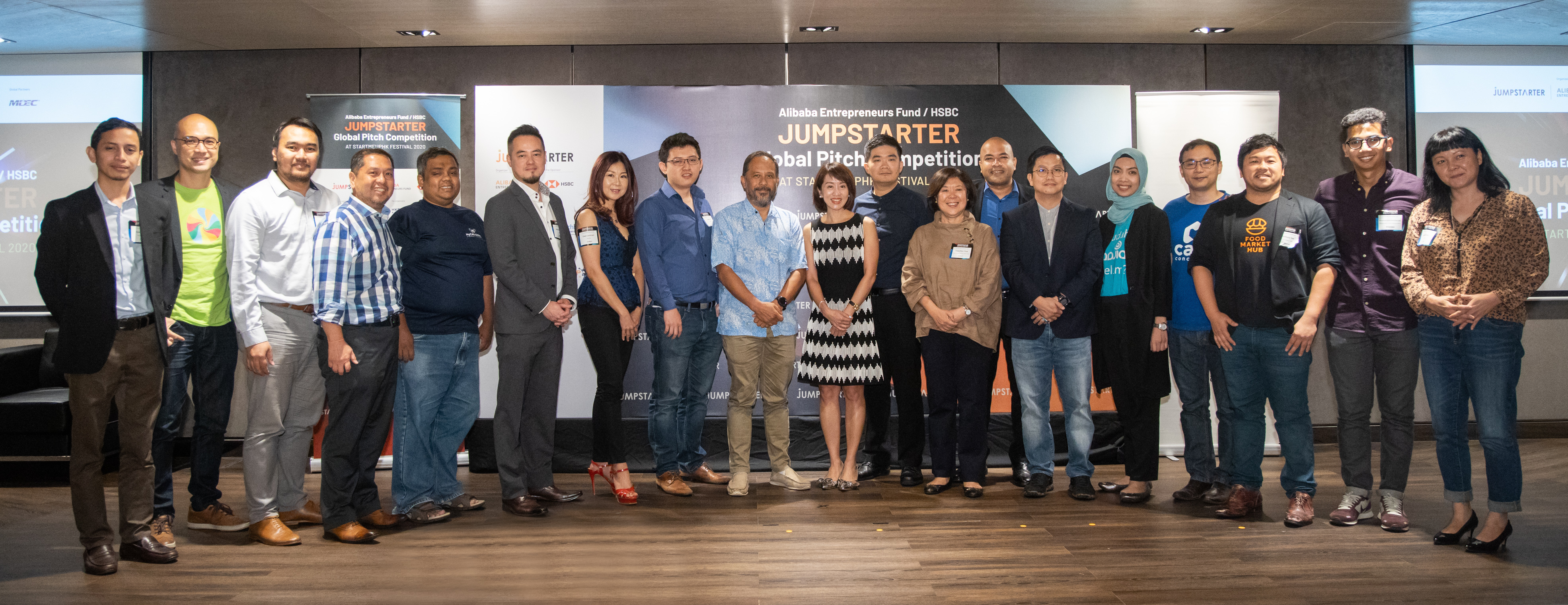 「JUMPSTARTER 2020」八隊來自東南亞的入圍隊伍，在8月28日登上在馬來西亞舉辦的初賽舞台，展示他們在零售、金融服務、智慧城市和先進科技這四個不同領域的潛力。