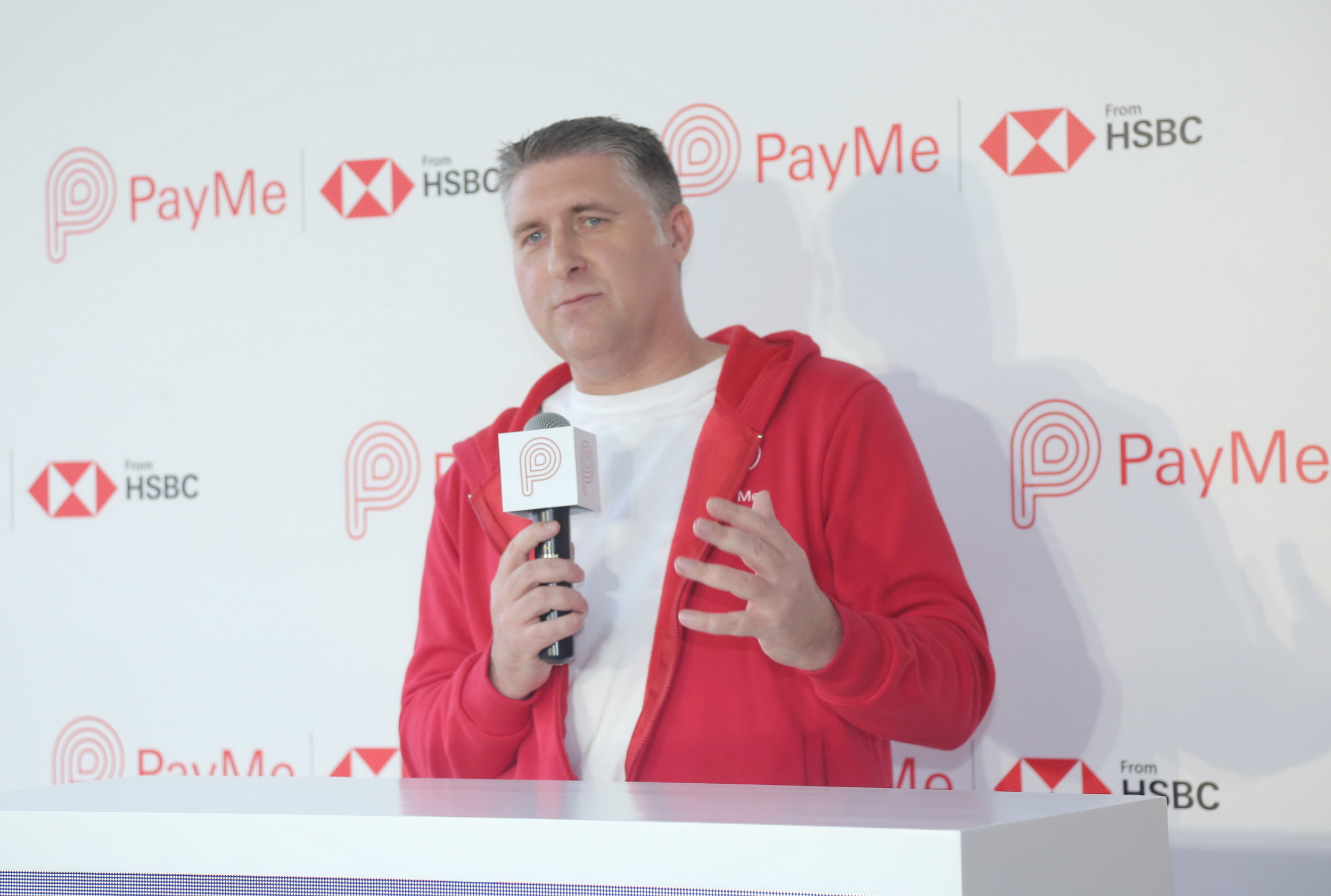 欣格雷表示，商用版PayMe已有數千個商戶登記，並計劃年底前推出遙距開戶測試版。（黃潤根攝）