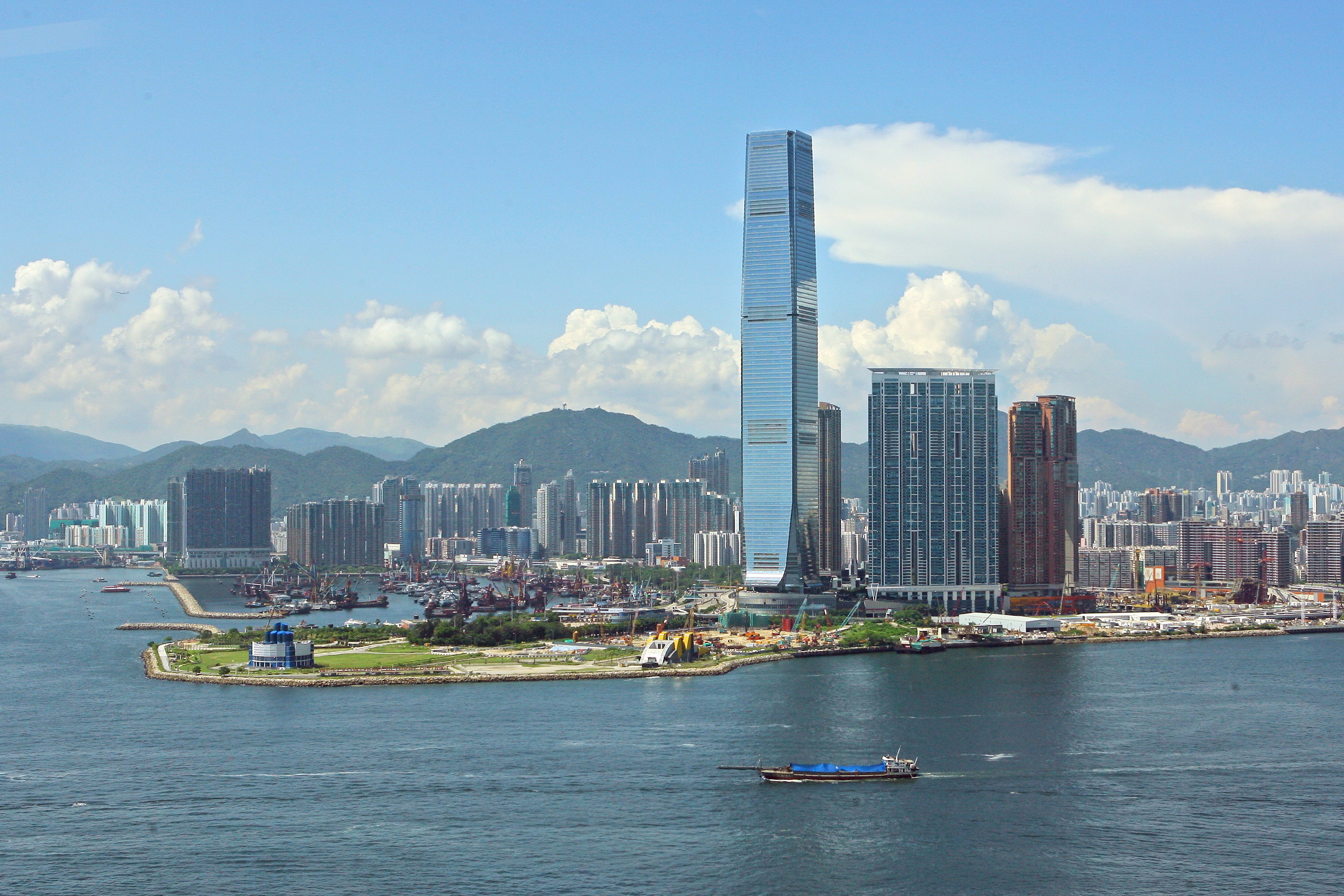 香港作為臨海城市，估計有多處包括錦田、洪水橋、赤鱲角機場、西九龍和啟德一帶可能在高水位時被淹沒。（黃勁璋攝）