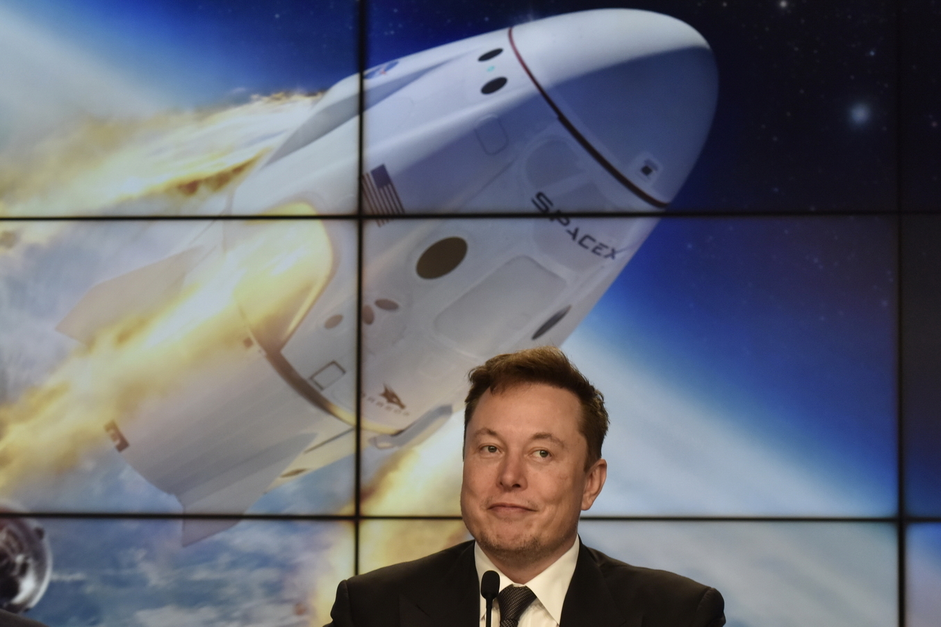 馬斯克旗下的SpaceX太空探索公司，正式推出衞星共乘價單，最低收費百萬美元。（路透資料圖片）