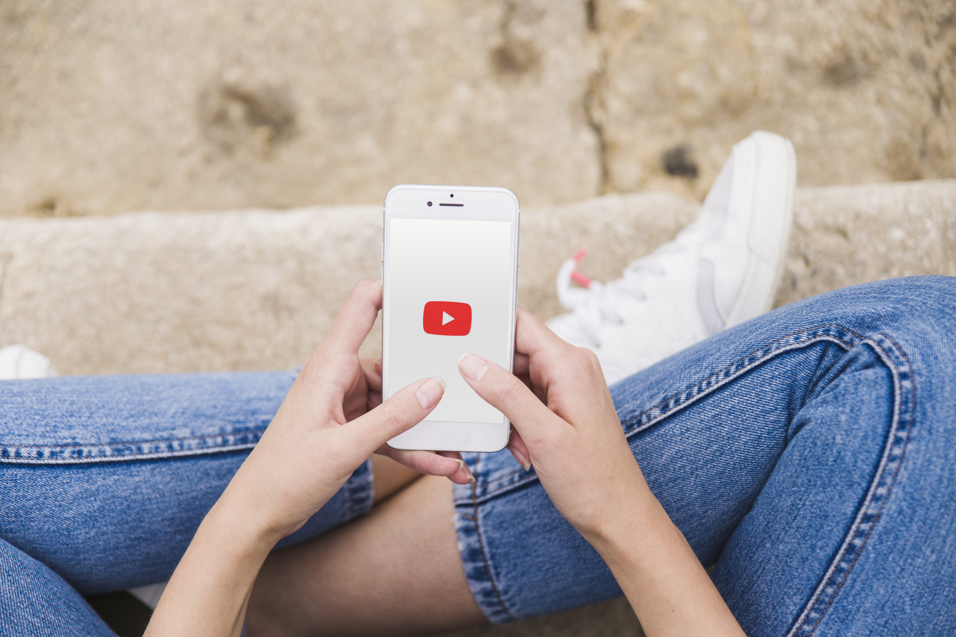 YouTube是最受網民歡迎的社交平台，平均每月53.24億次到訪。（Freepik網上圖片）