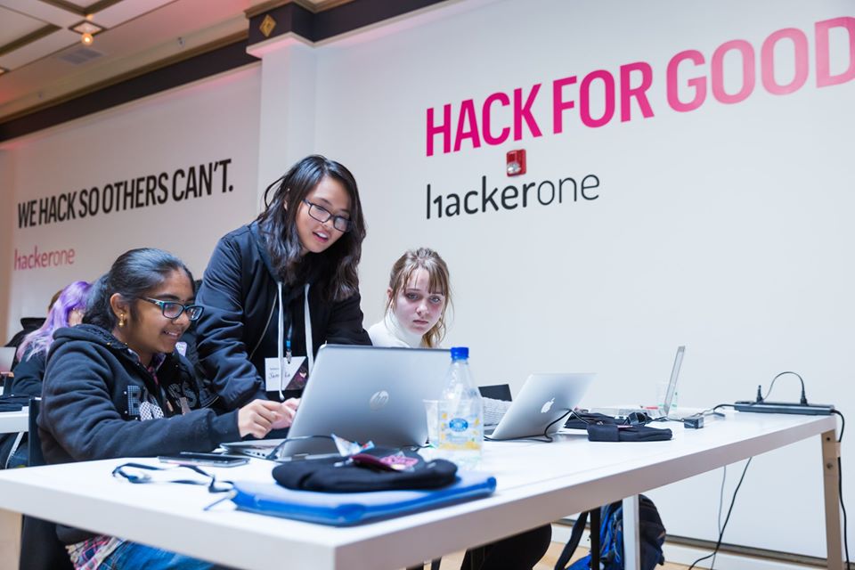 HackerOne向全球召集「白帽黑客」，透過發掘漏洞賺取獎金。（hackerone圖片）