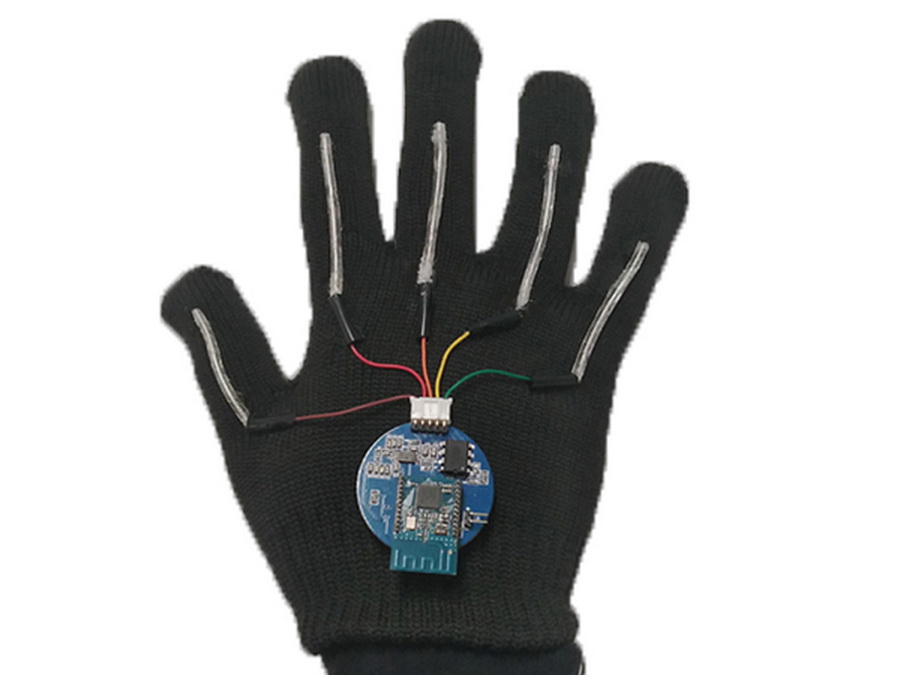 UCLA開發的智能手套，輕巧靈活，使用壽命長。（UCLA圖片）