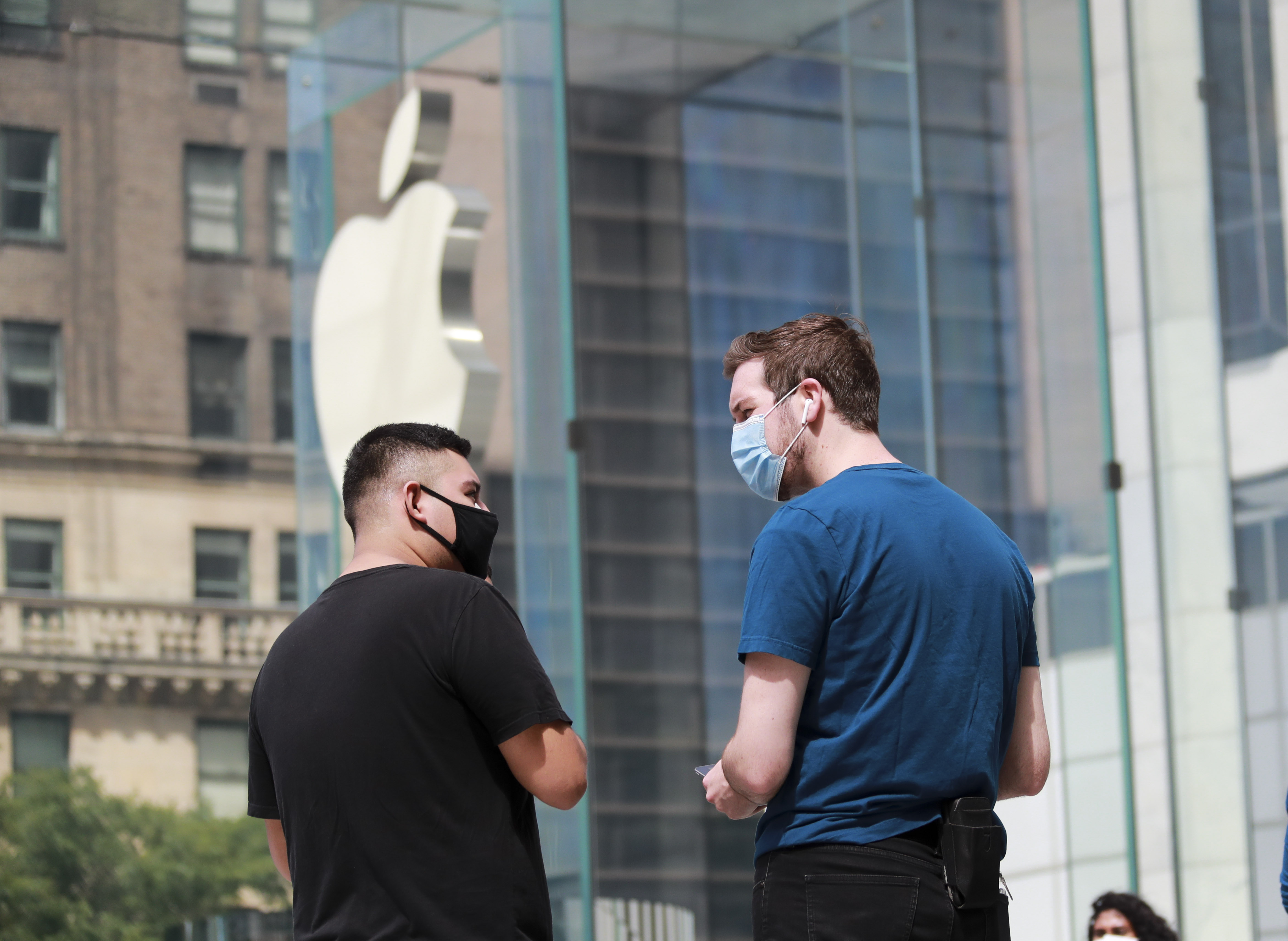 蘋果已通知美國當地僱員，料今年內不會重返寫字樓辦公。（新華社資料圖片）