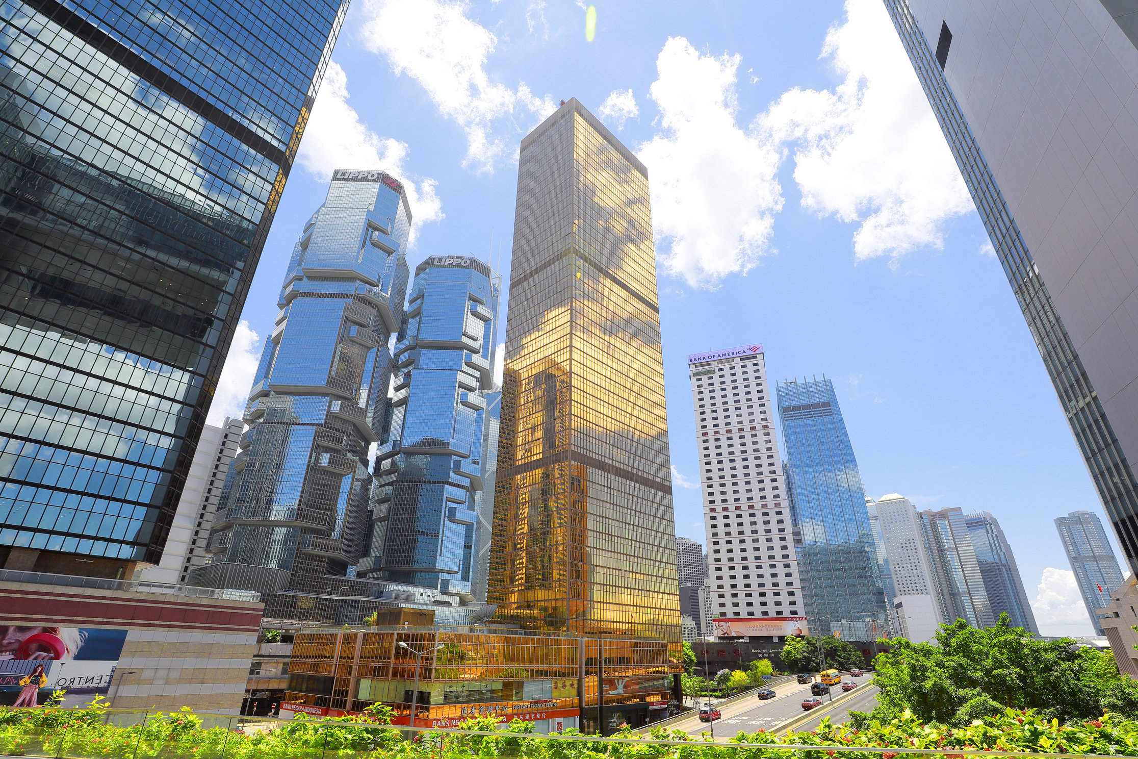 香港能夠成為亞洲金融中心，當中堅毅和不斷創新轉型是成功的重要關鍵因素。（信報資料圖片）