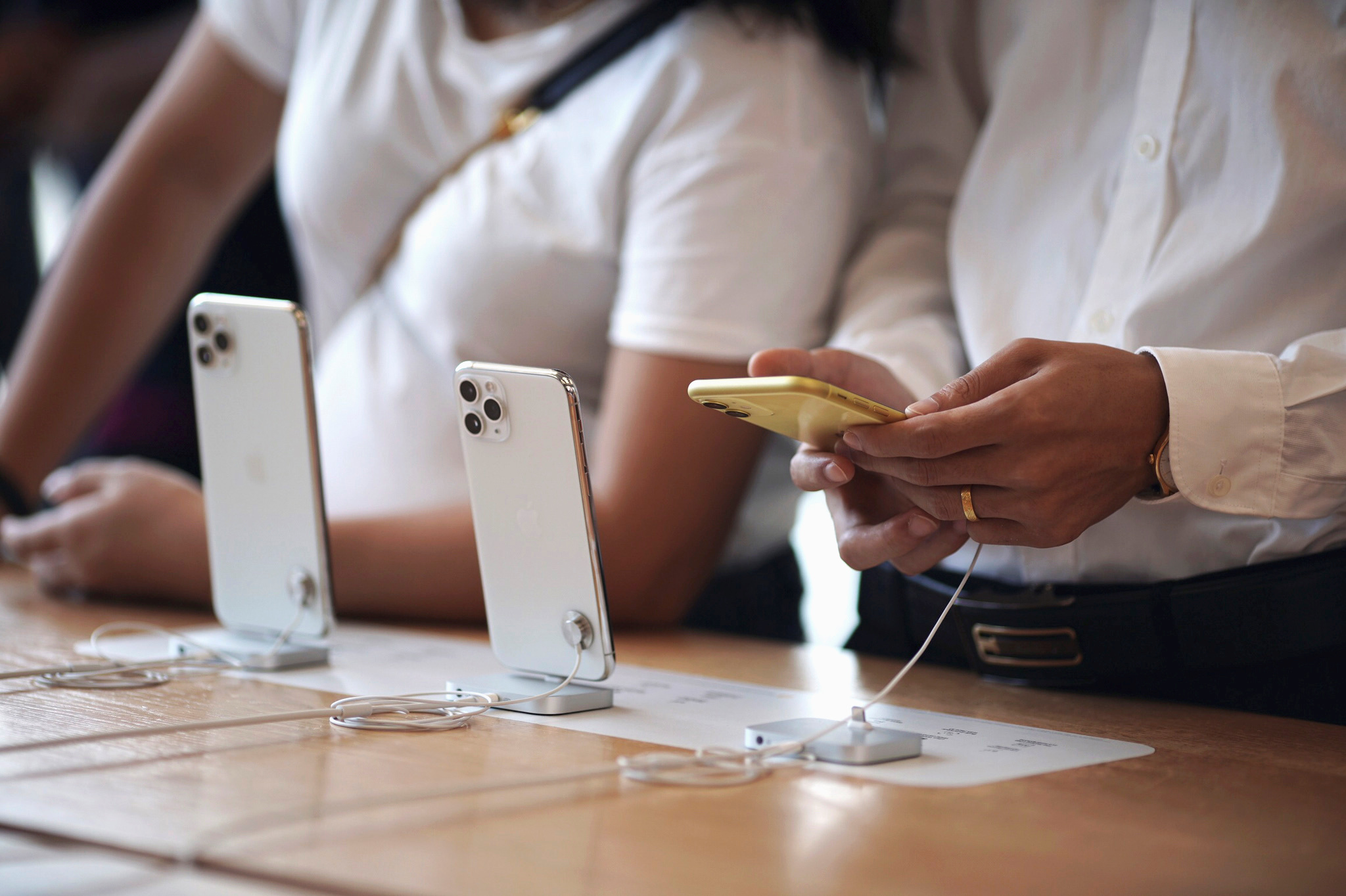蘋果為已審查的研究人員，提供特製版本的iPhone，以便查找手機系統漏洞。（路透資料圖片）