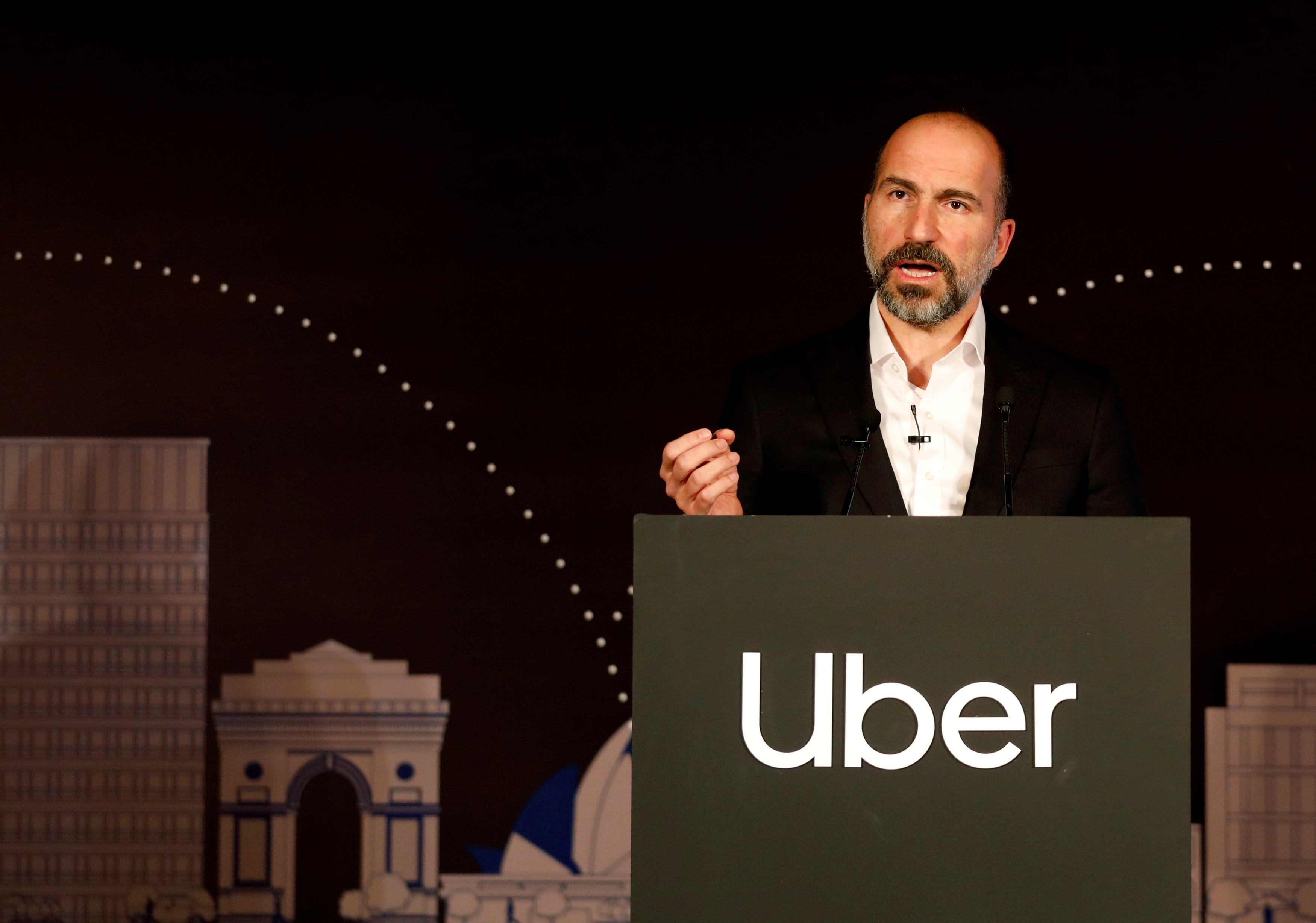 Uber行政總裁霍斯勞沙希表示，新制度下Uber Green電動車司機每程可多賺1.5美元。（路透資料圖片）