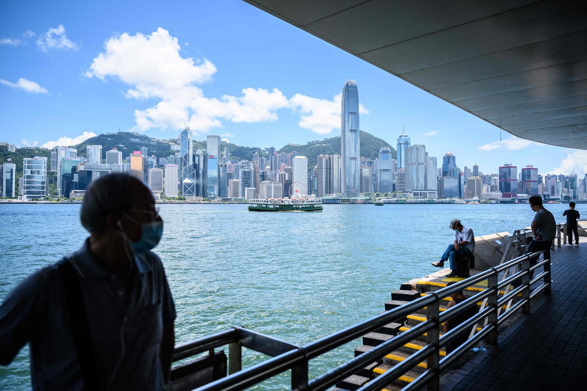 從2020年的幾個國際排名和奬項看，外界不單不認為香港已經沉淪，反而表現更比以往進步。（法新社資料圖片）