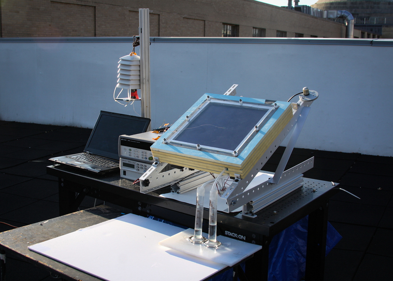 麻省理工研發太陽能設備，可從沙漠空氣抽取飲用水。（MIT網上圖片）
