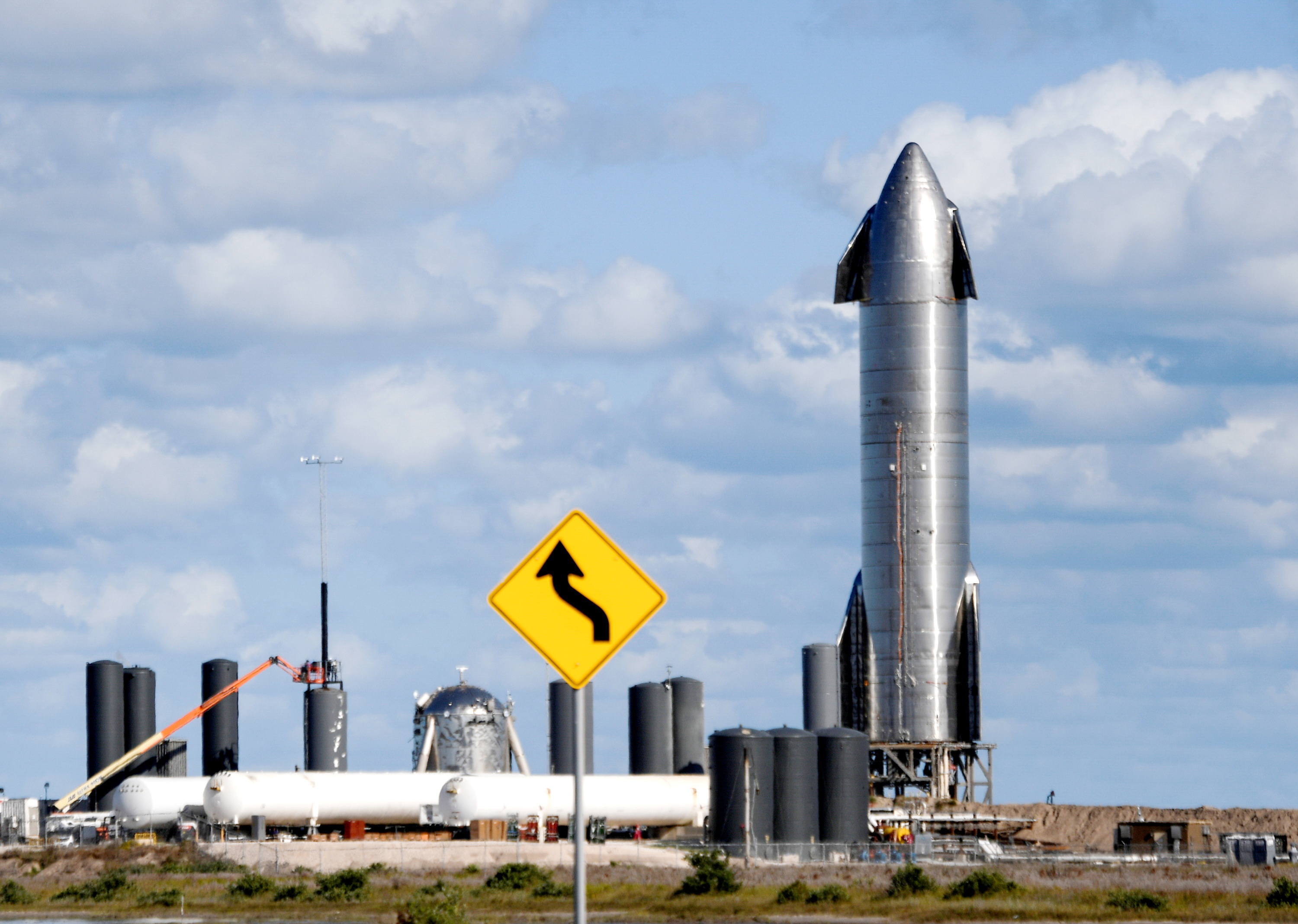 馬斯克旗下另一公司SpaceX的火箭發射場也位於得州郊區Boca Chica，去年已投入運作。馬斯克若想遷往得州，實屬「合理又合邏輯」。（路透資料圖片）