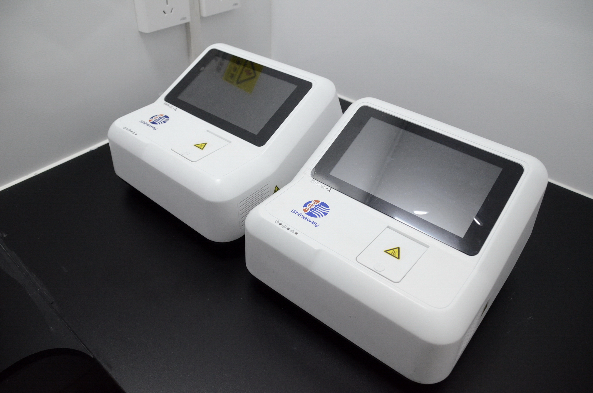 科大開發的PCR新冠病毒檢測儀器，能在40分鐘內快速診斷結果。（中科寶圖片）