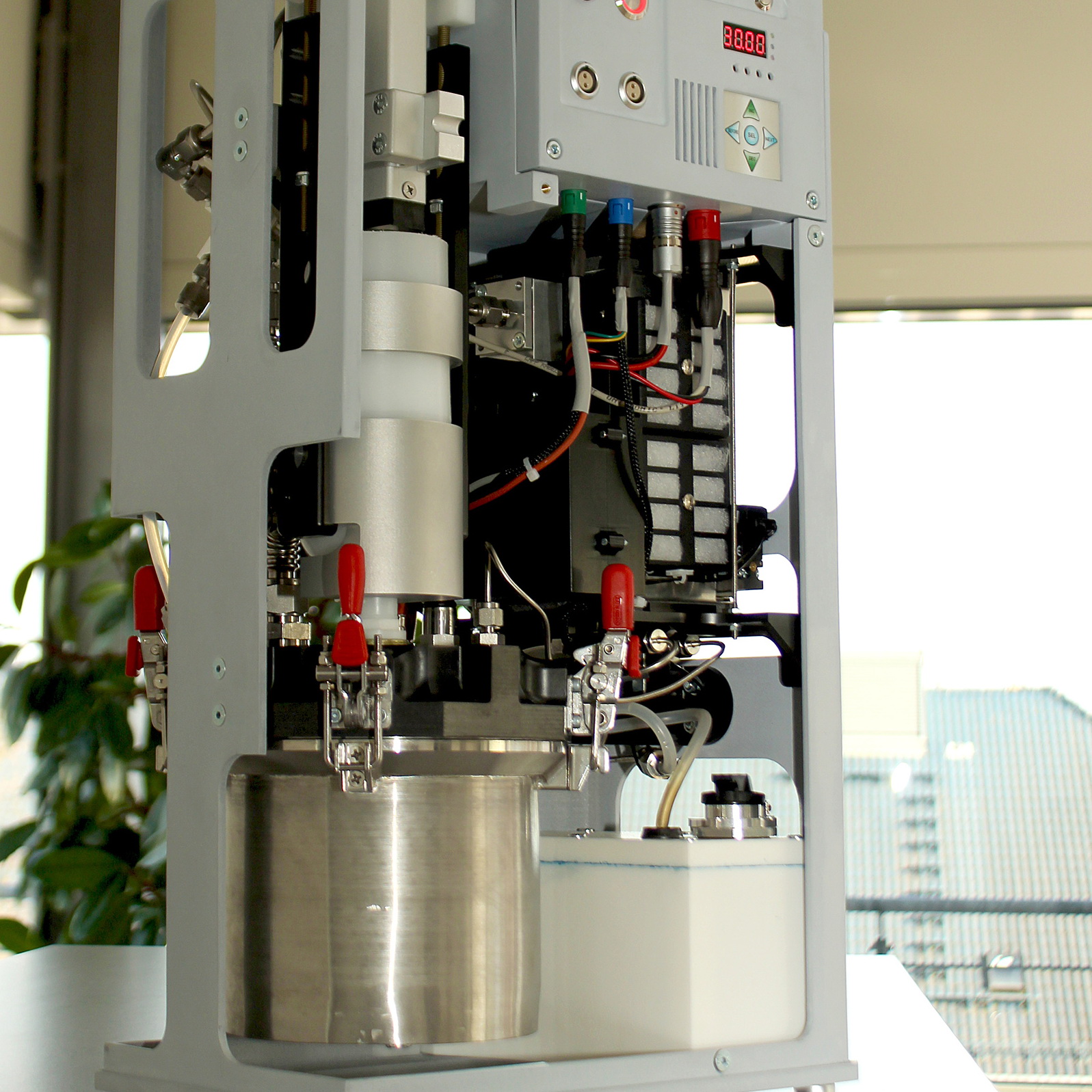 Fraunhofer團隊建造並測試了Powerpaste原型發電機。（Fraunhofer IFAM網上圖片）