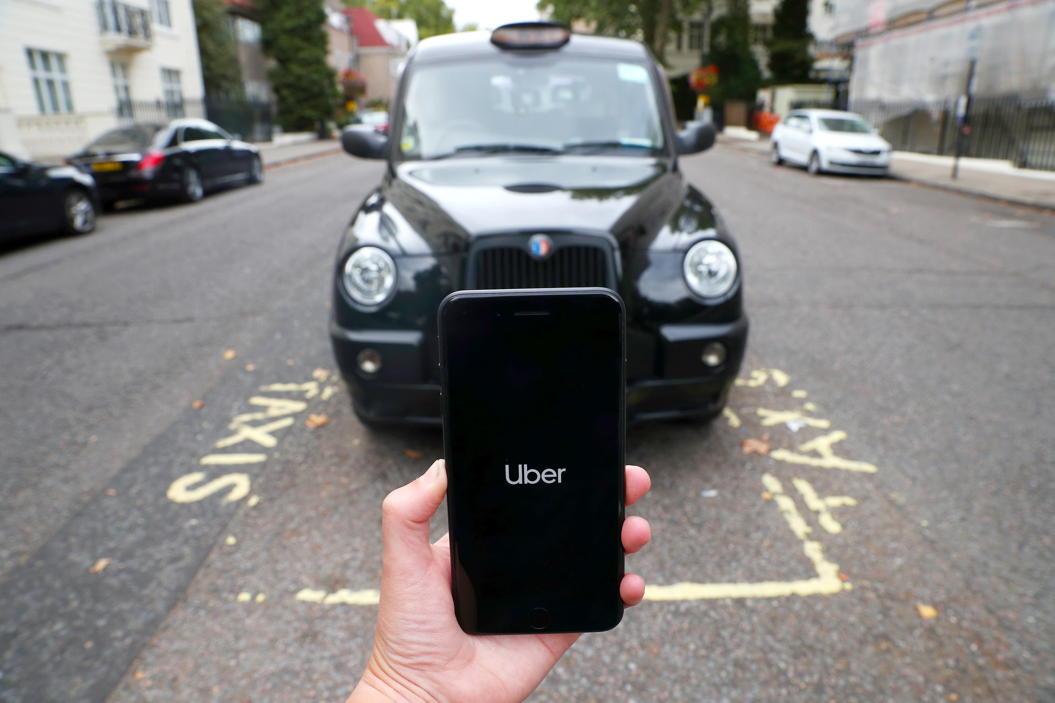 英國Uber給予司機正式福利待遇，雖會增加營運成本，但不會將成本轉嫁用戶。（路透資料圖片）