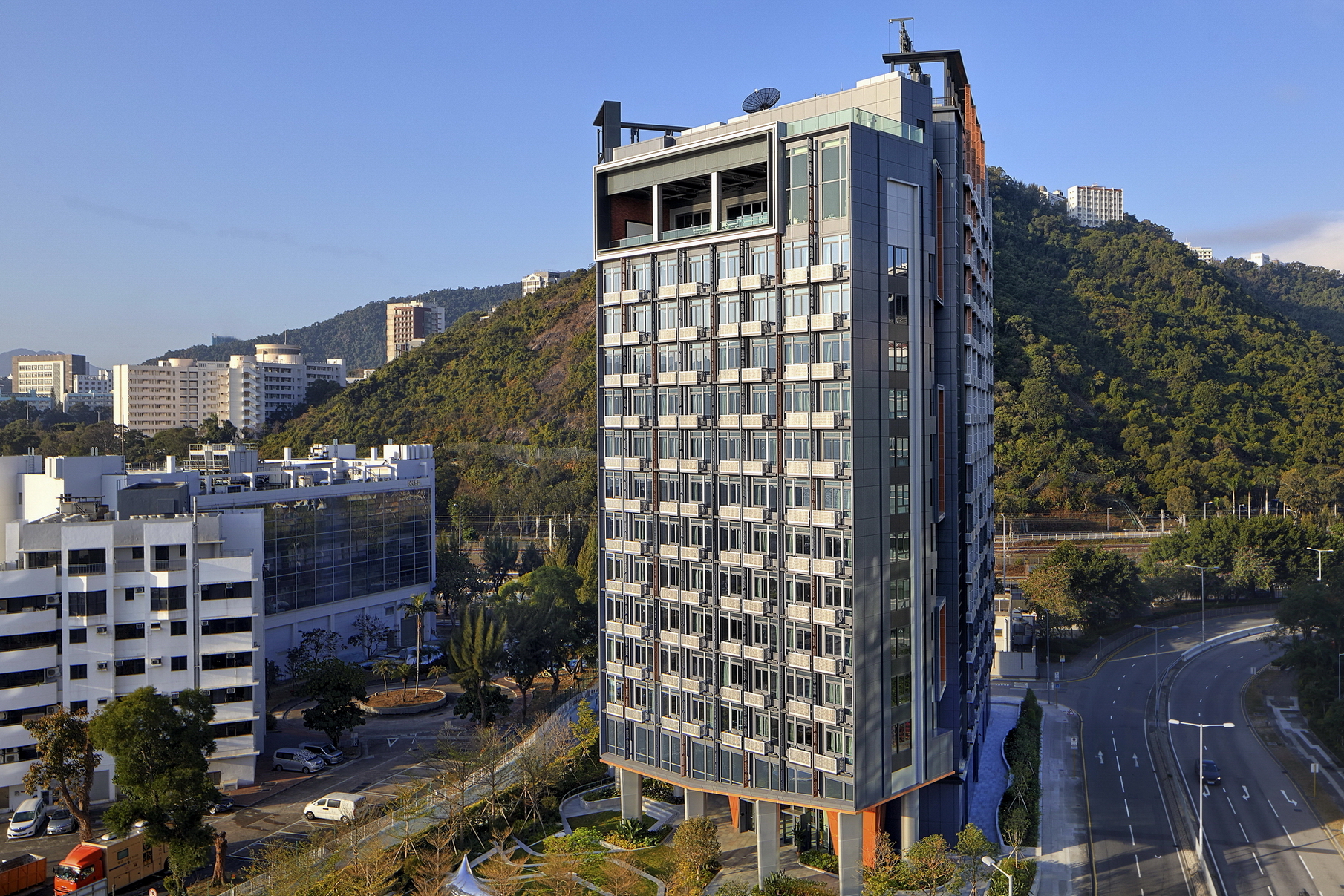 大埔「創新斗室」樓高17層，合共提供511個宿位。（香港科技園圖片）