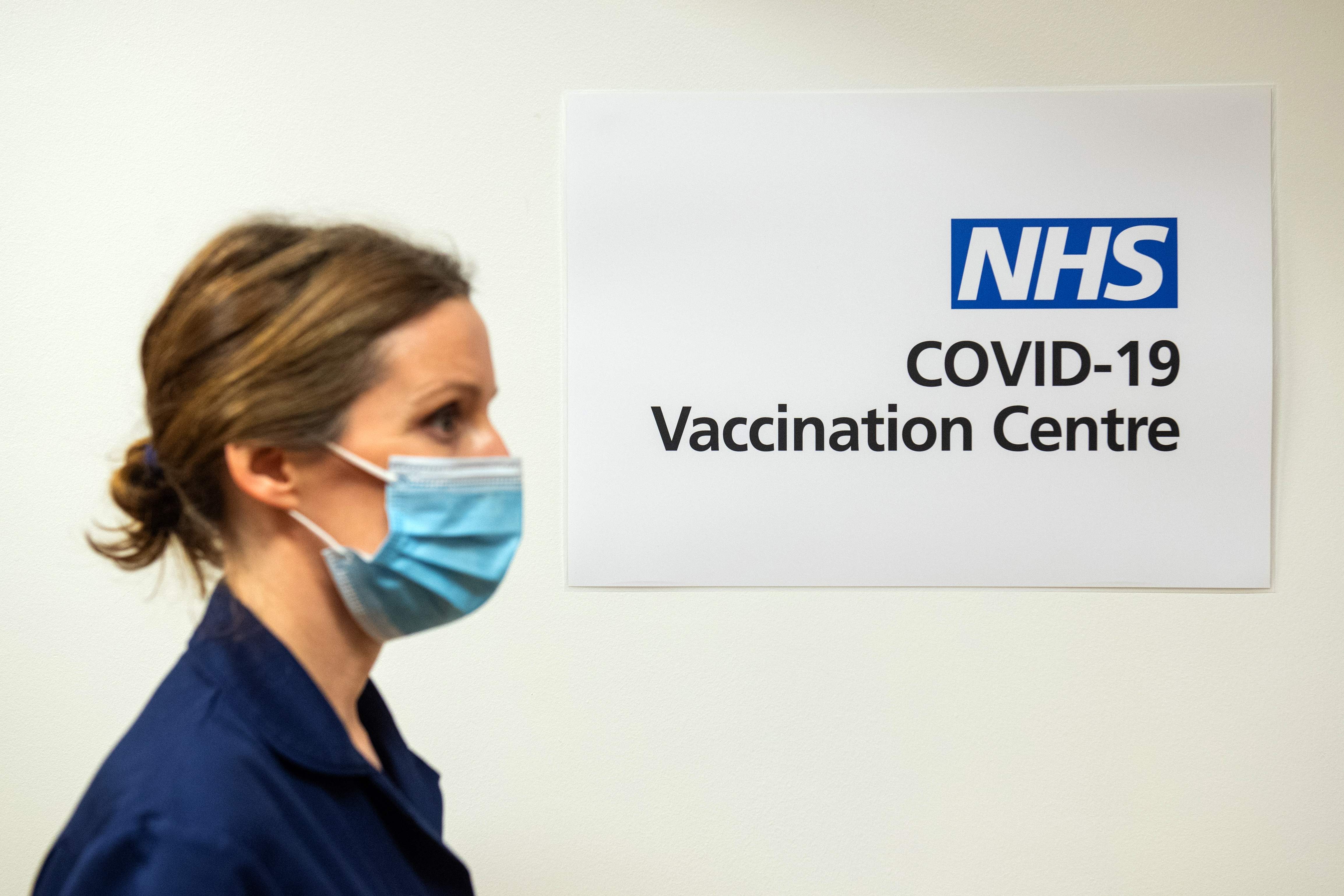 英國衞生部發言人向BBC表示，已推遲部署NHS COVID-19的新功能。（法新社資料圖片）