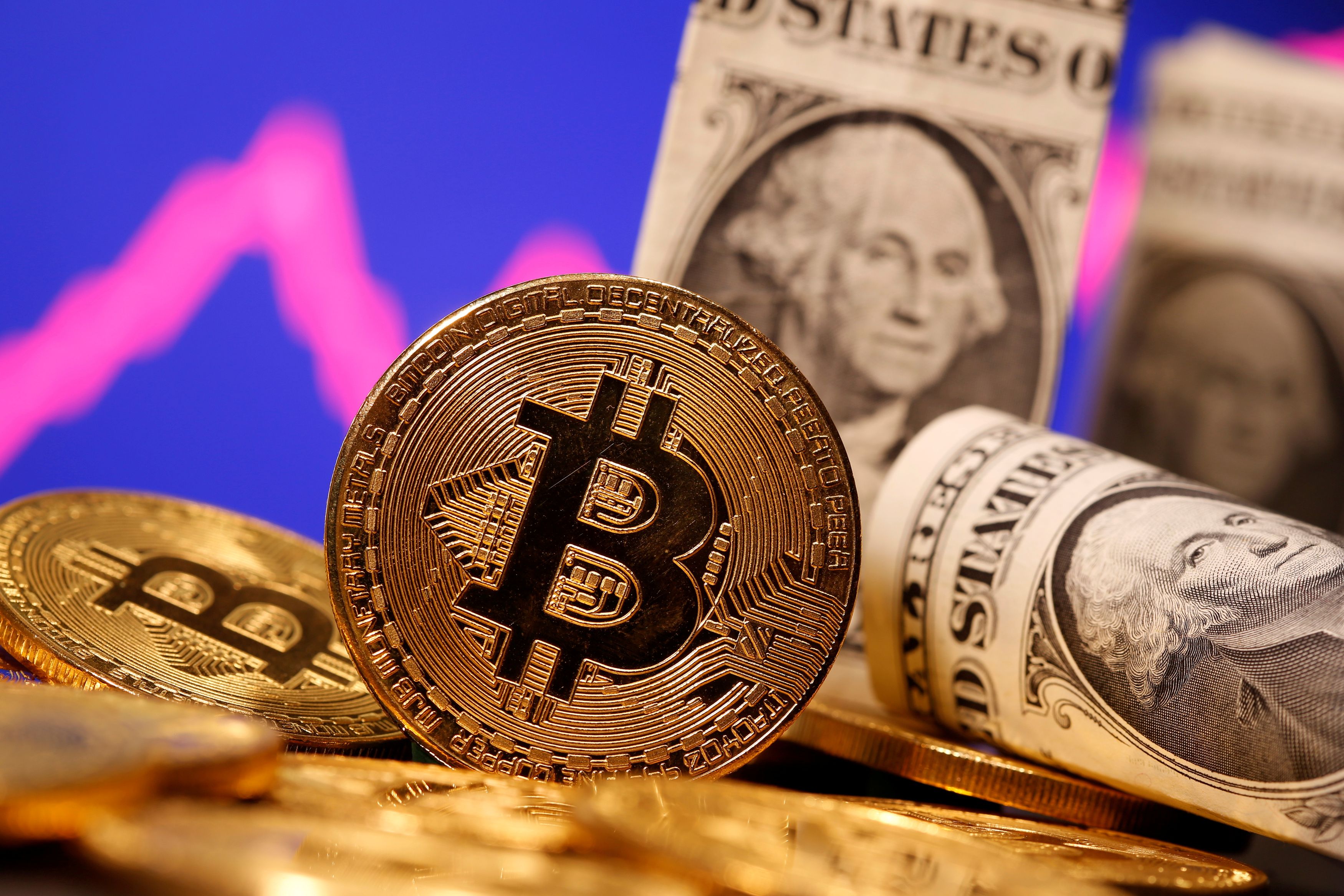 Bitcoin價格剛在上周三（14日）才創出歷史新高，突破6.4萬美元關口，短短12個月內飆逾800%。（路透資料圖片）
