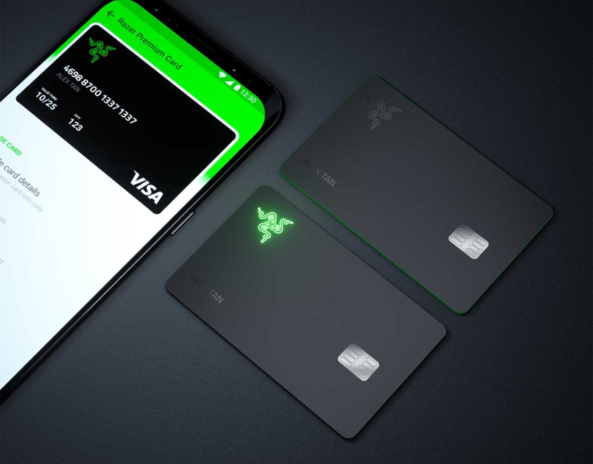 雷蛇Razer Card用戶可使用虛擬卡及實體卡（右），後者付款時雷蛇標誌會發光。（雷蛇網上圖片）