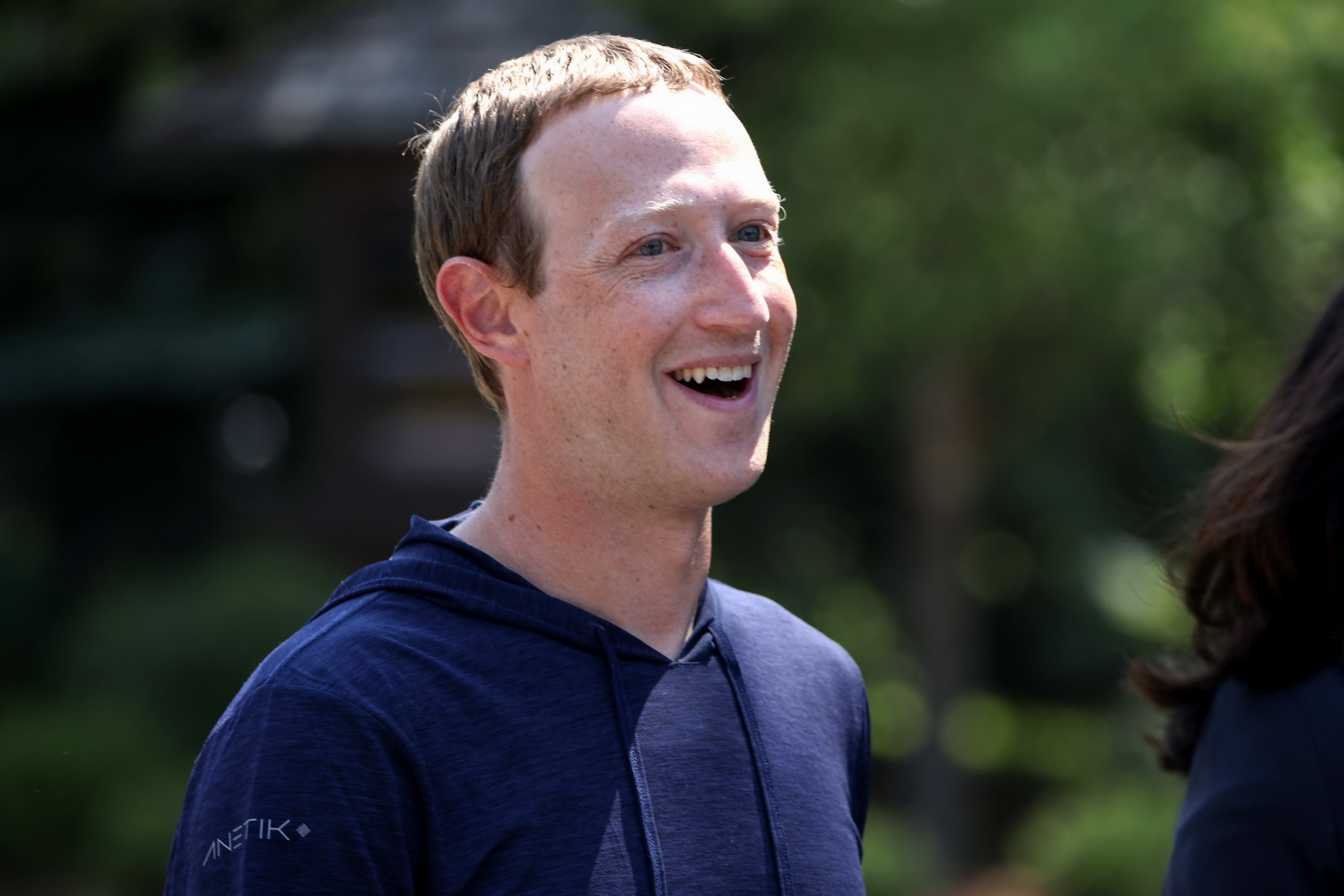 朱克伯格曾揚言，Facebook會在2019年底前透過AI識別絕大多數有問題的內容。（法新社資料圖片）