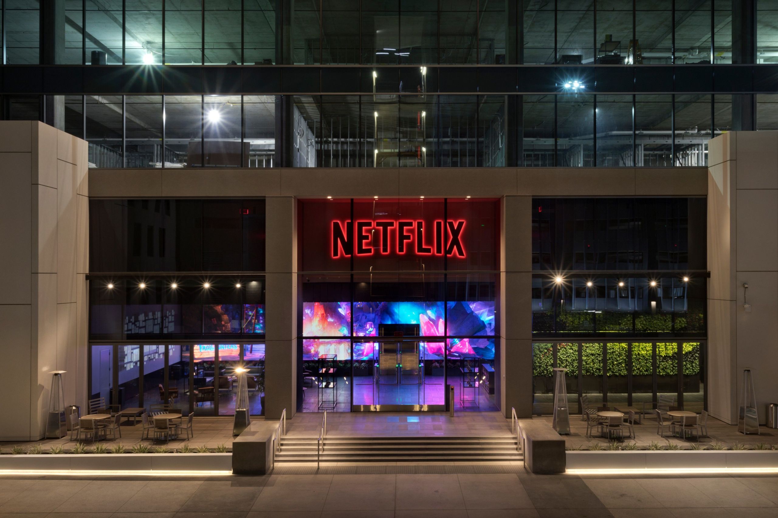 業界龍頭Netflix去年第四季用戶數目增長828萬，公司罕有地承認競爭正蠶食其增長。（Netflix網站圖片）