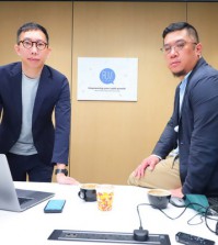 (左起)Wing Yuen，CY Lau Rum work創辦人 創科鬥室 2022.01.19 何澤 攝