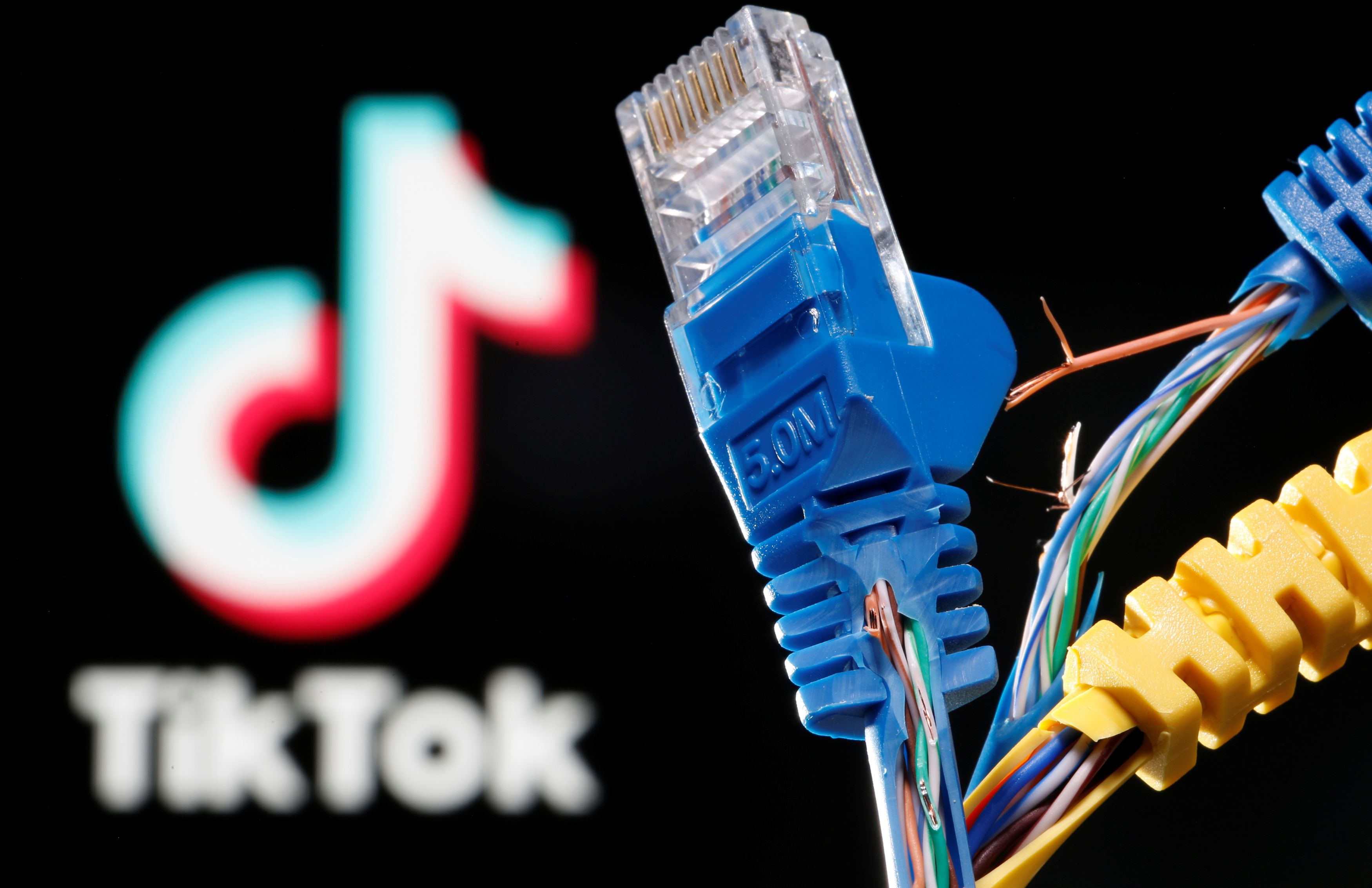 抖音國際版TikTok周日宣布停止在俄羅斯串流直播及上載新內容。（路透資料圖片）
