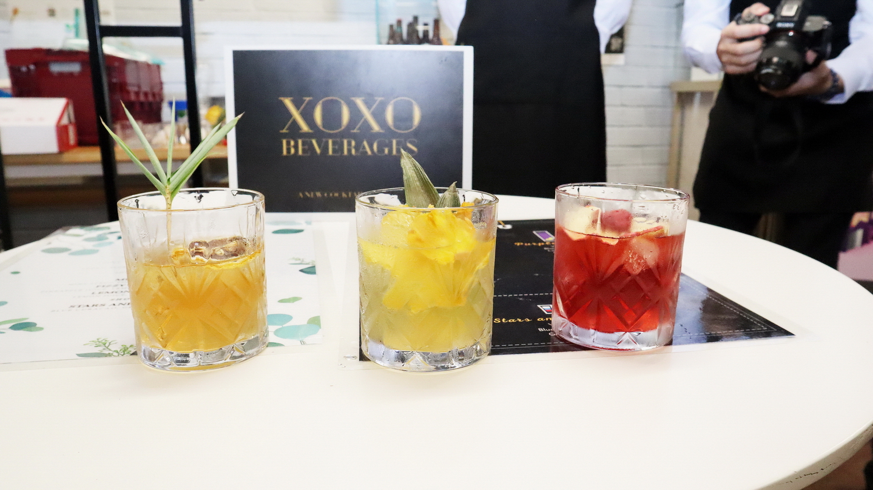 XOXO Beverages團隊開發的雞尾酒配方，左起為黃竹坑、金紫荊及紅花嶺。（陳施敏攝）